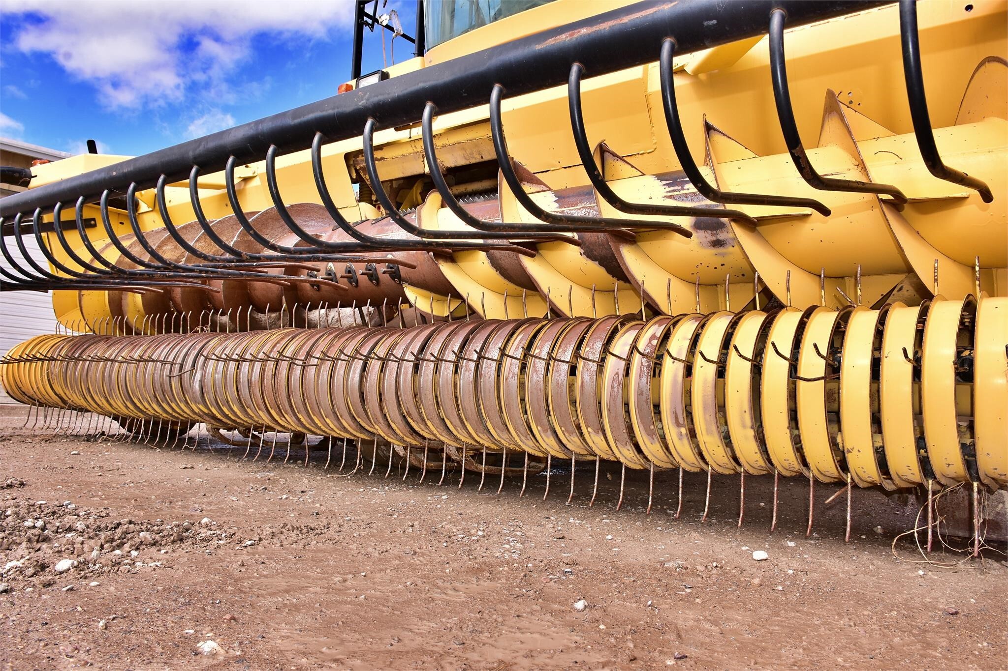 2000 New Holland FX58 Self-Propelled Forage Harvester