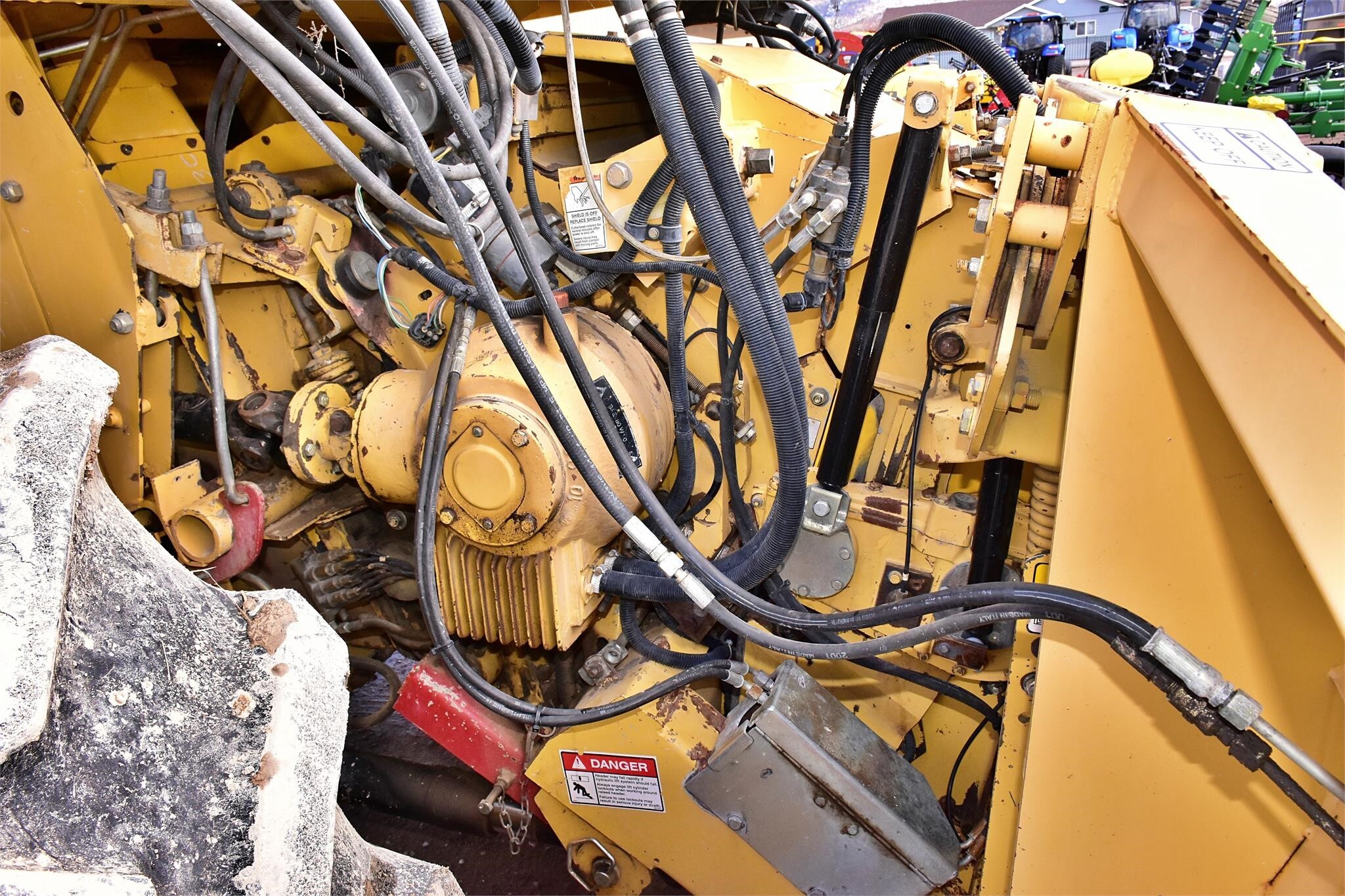 2000 New Holland FX58 Self-Propelled Forage Harvester