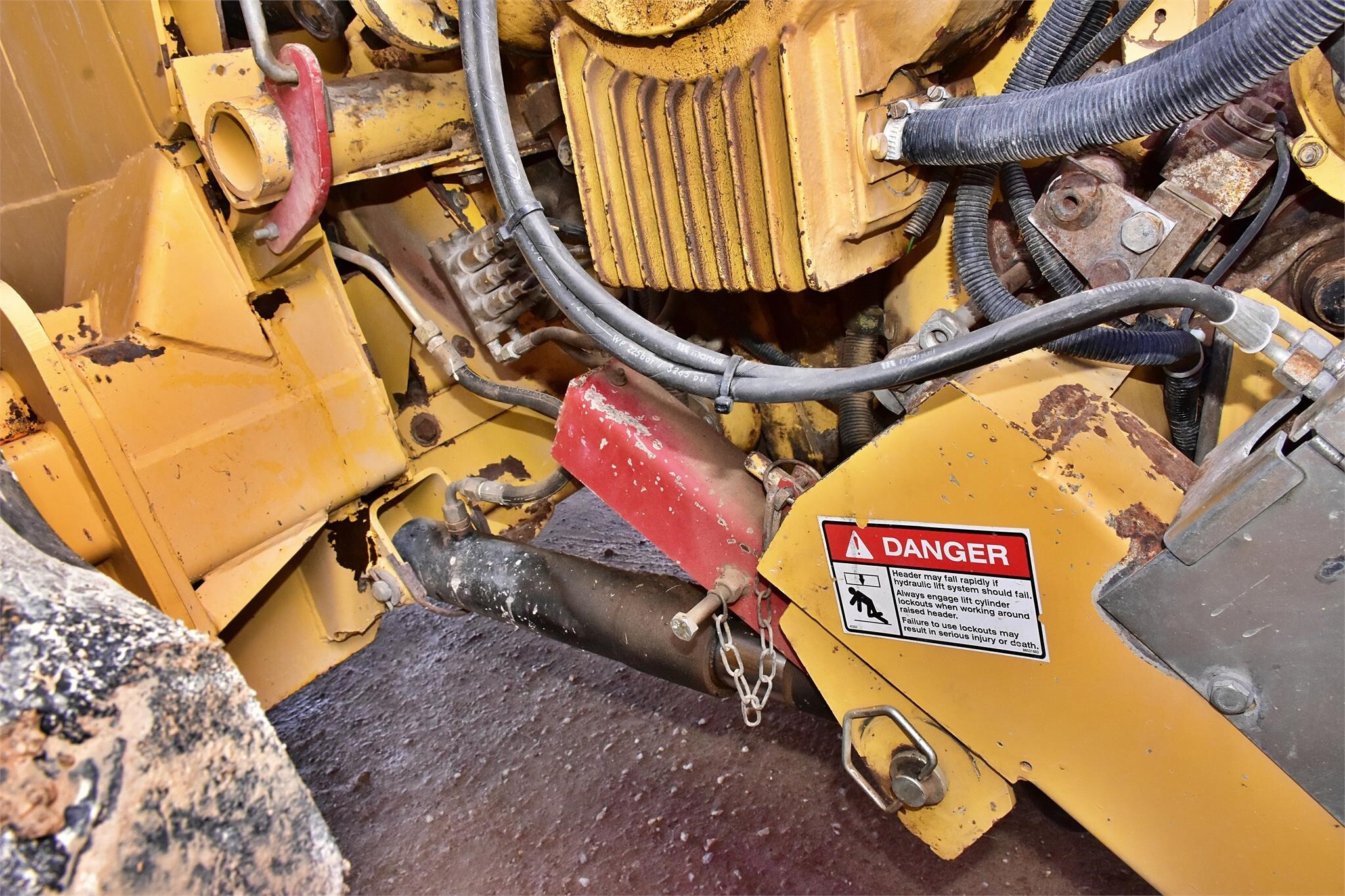 2000 New Holland FX58 Self-Propelled Forage Harvester