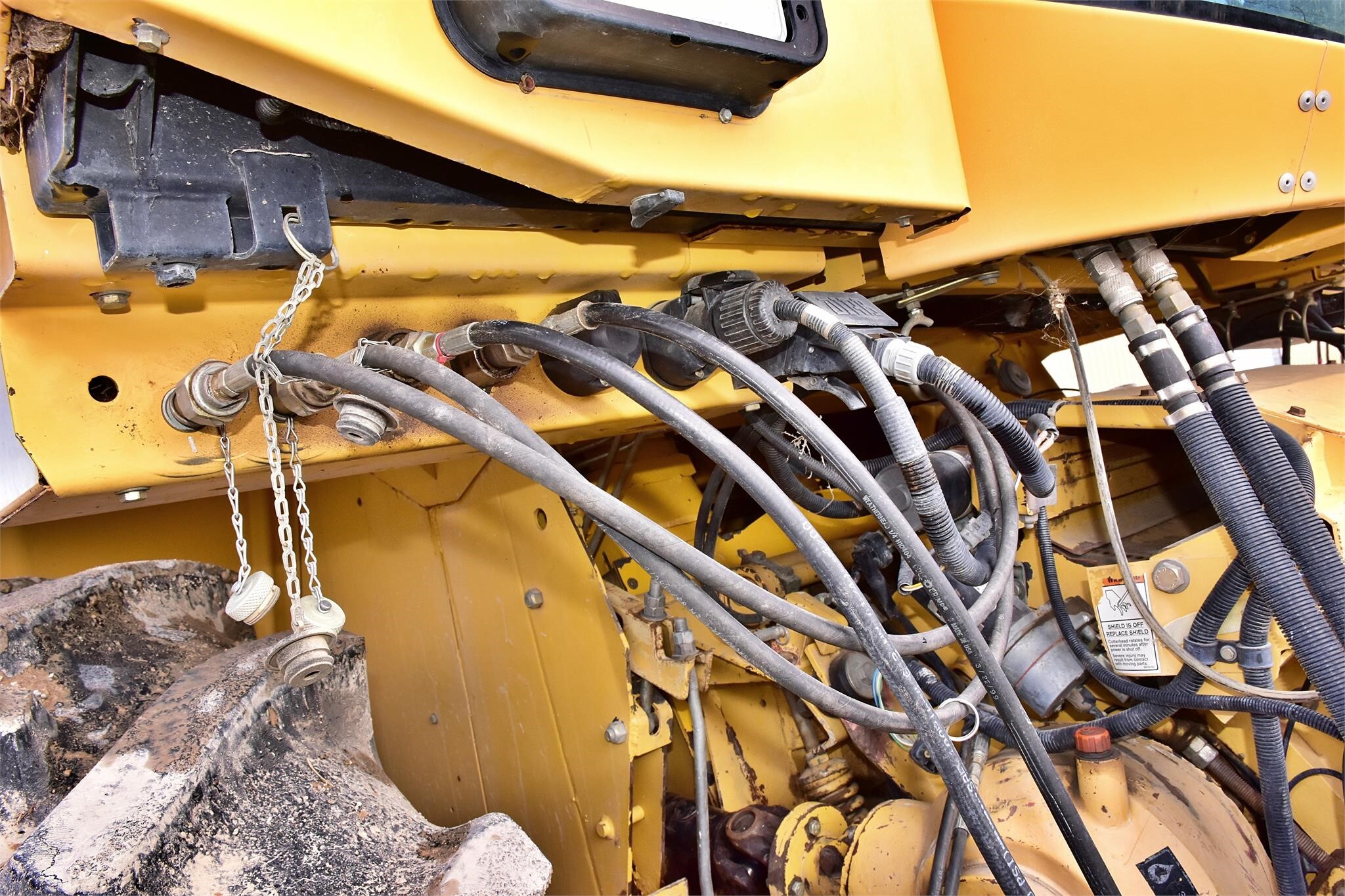 2000 New Holland FX58 Self-Propelled Forage Harvester