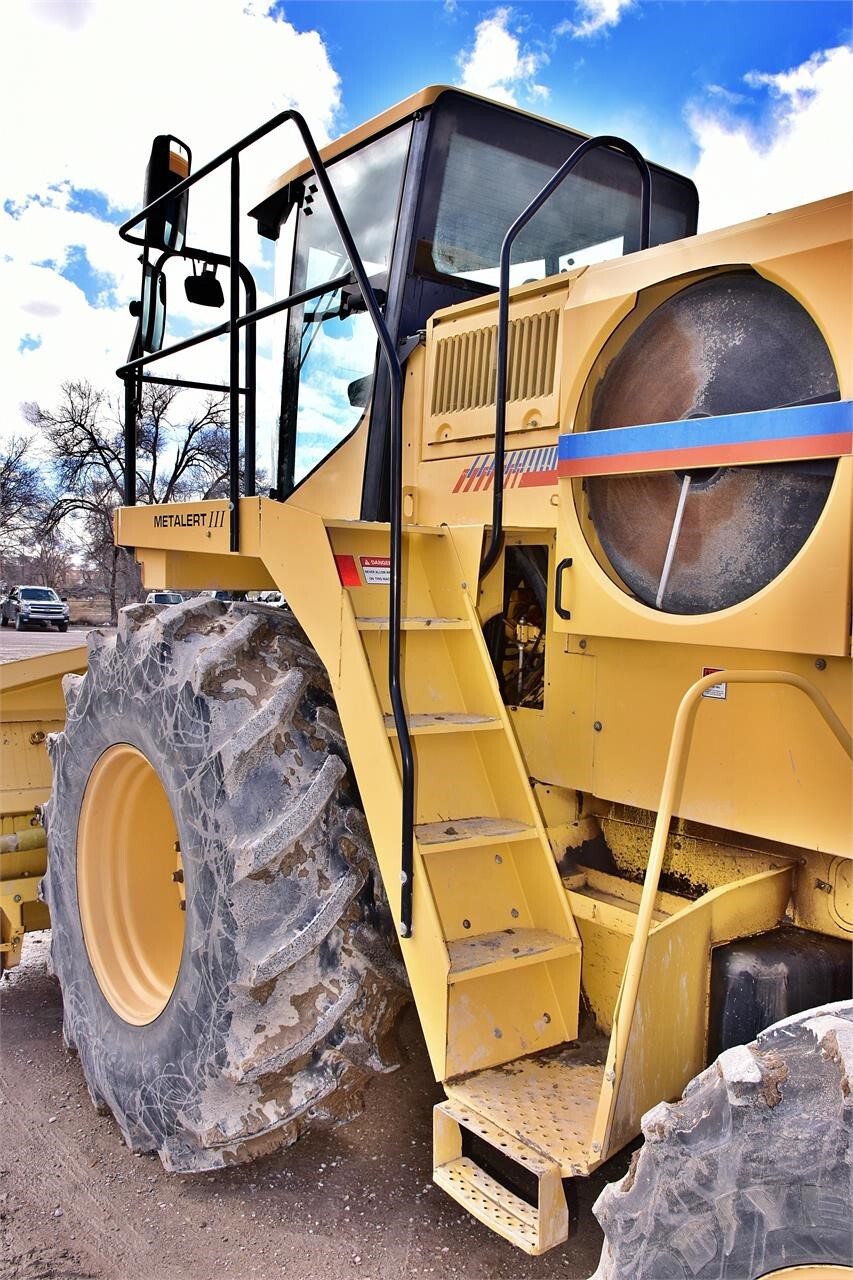 2000 New Holland FX58 Self-Propelled Forage Harvester