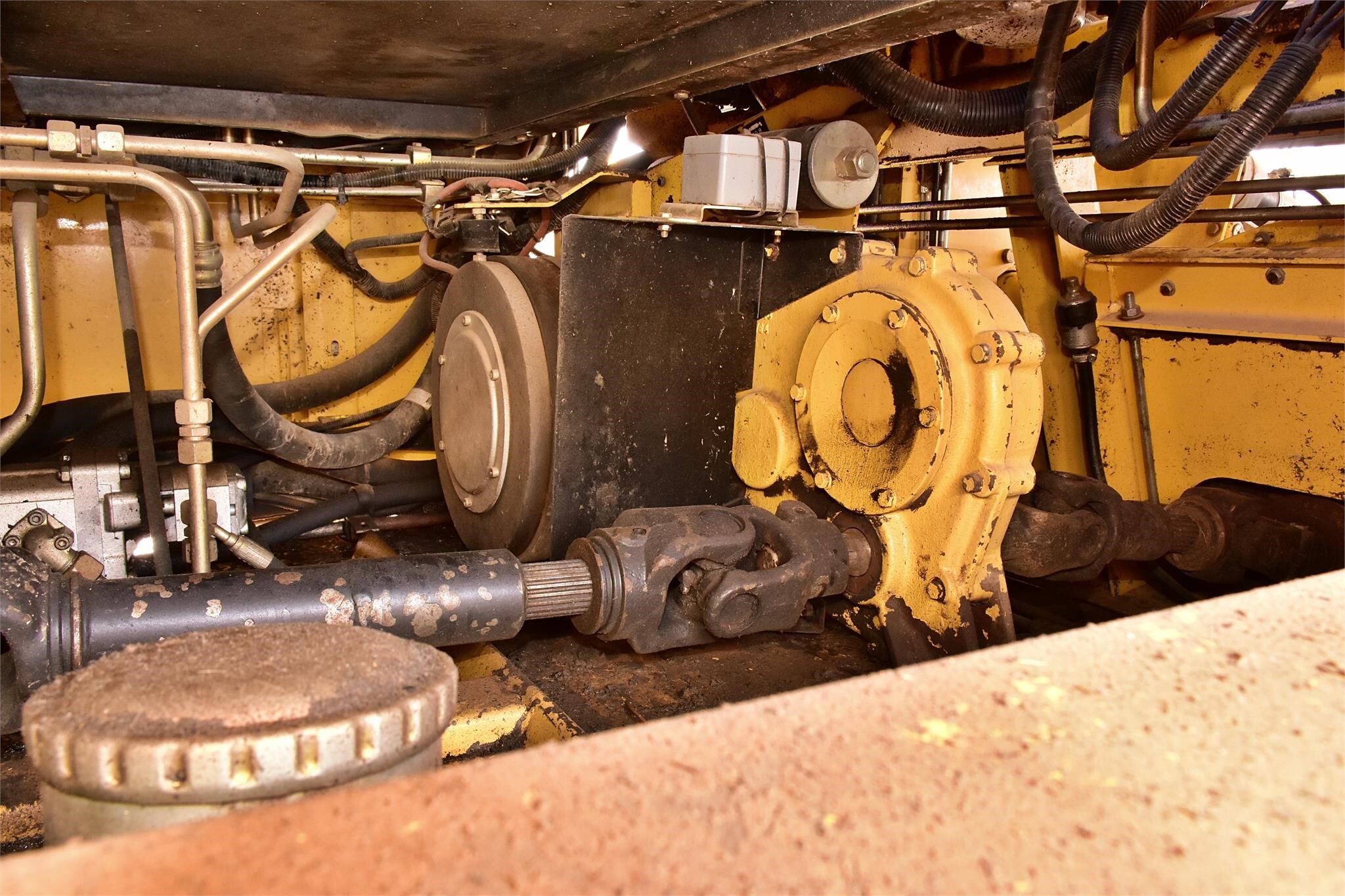 2000 New Holland FX58 Self-Propelled Forage Harvester