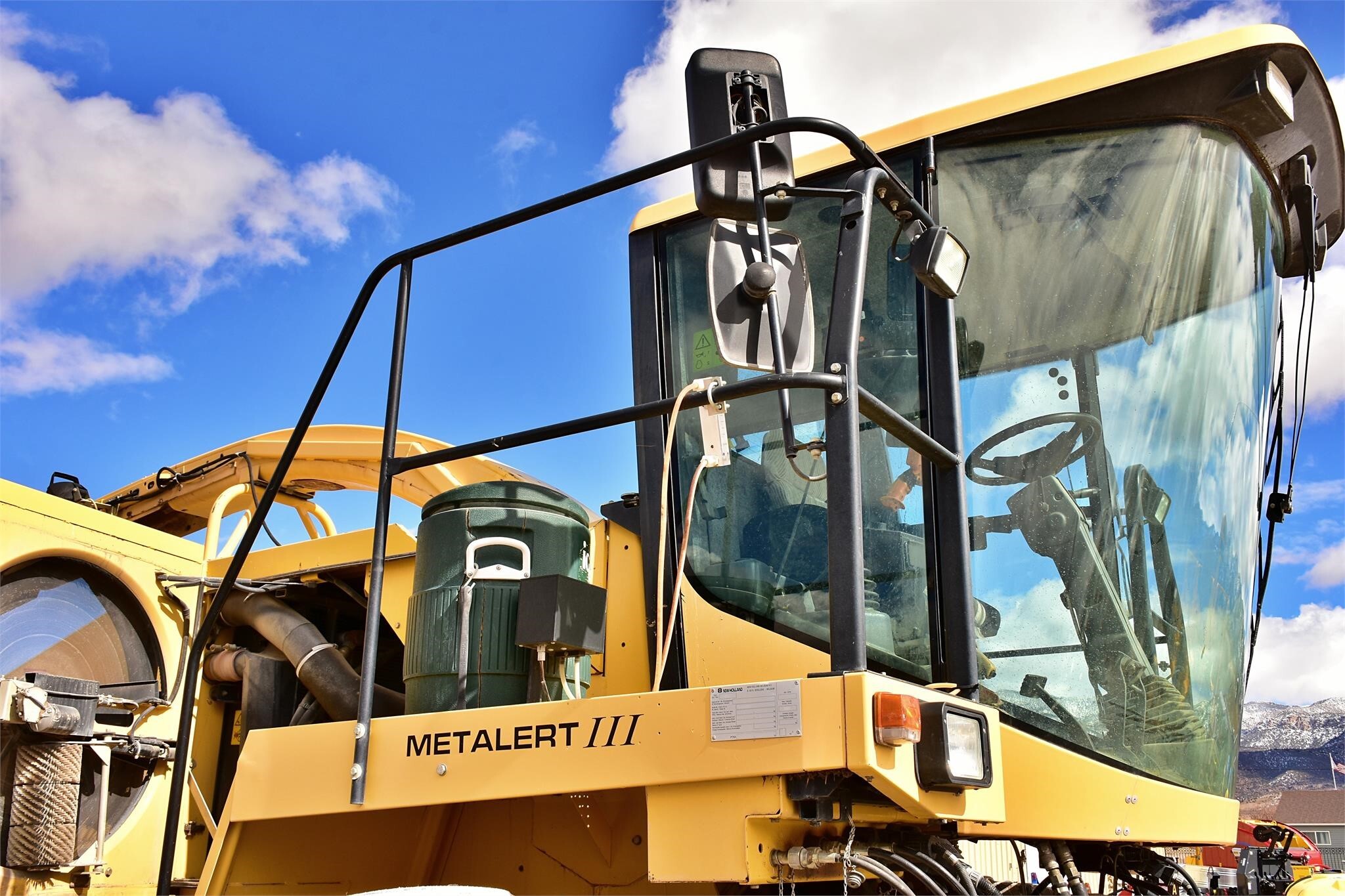 2000 New Holland FX58 Self-Propelled Forage Harvester