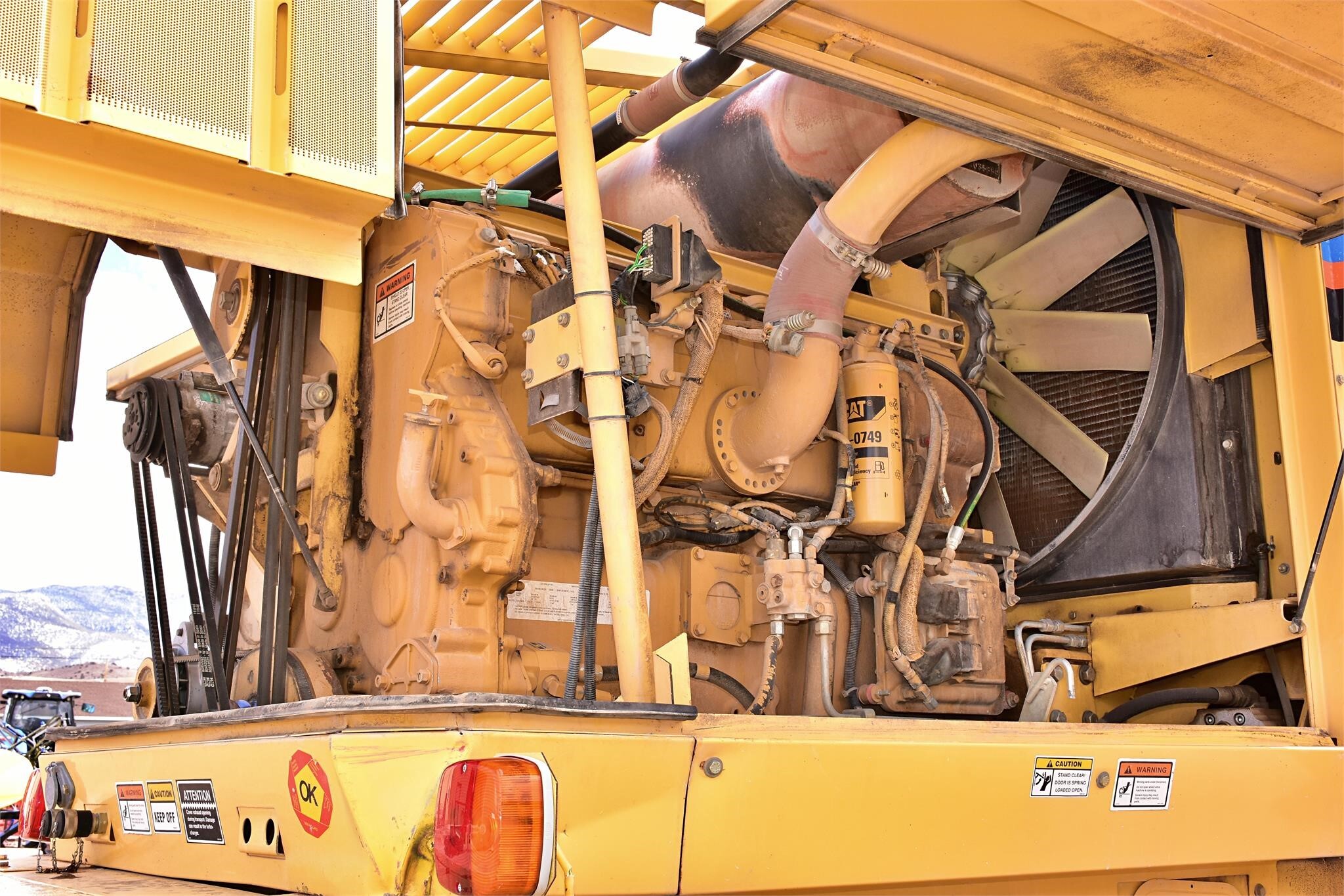 2000 New Holland FX58 Self-Propelled Forage Harvester