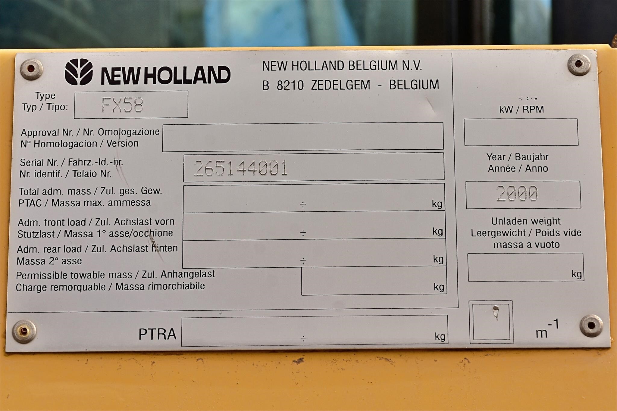 2000 New Holland FX58 Self-Propelled Forage Harvester