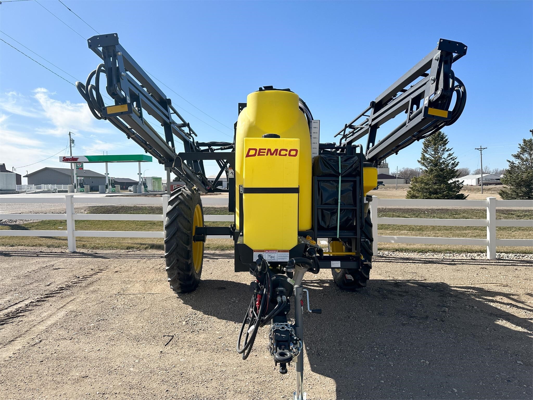 2026 Demco FIELD 600 Pull-Type Sprayer - $35,873 | Machinery Pete