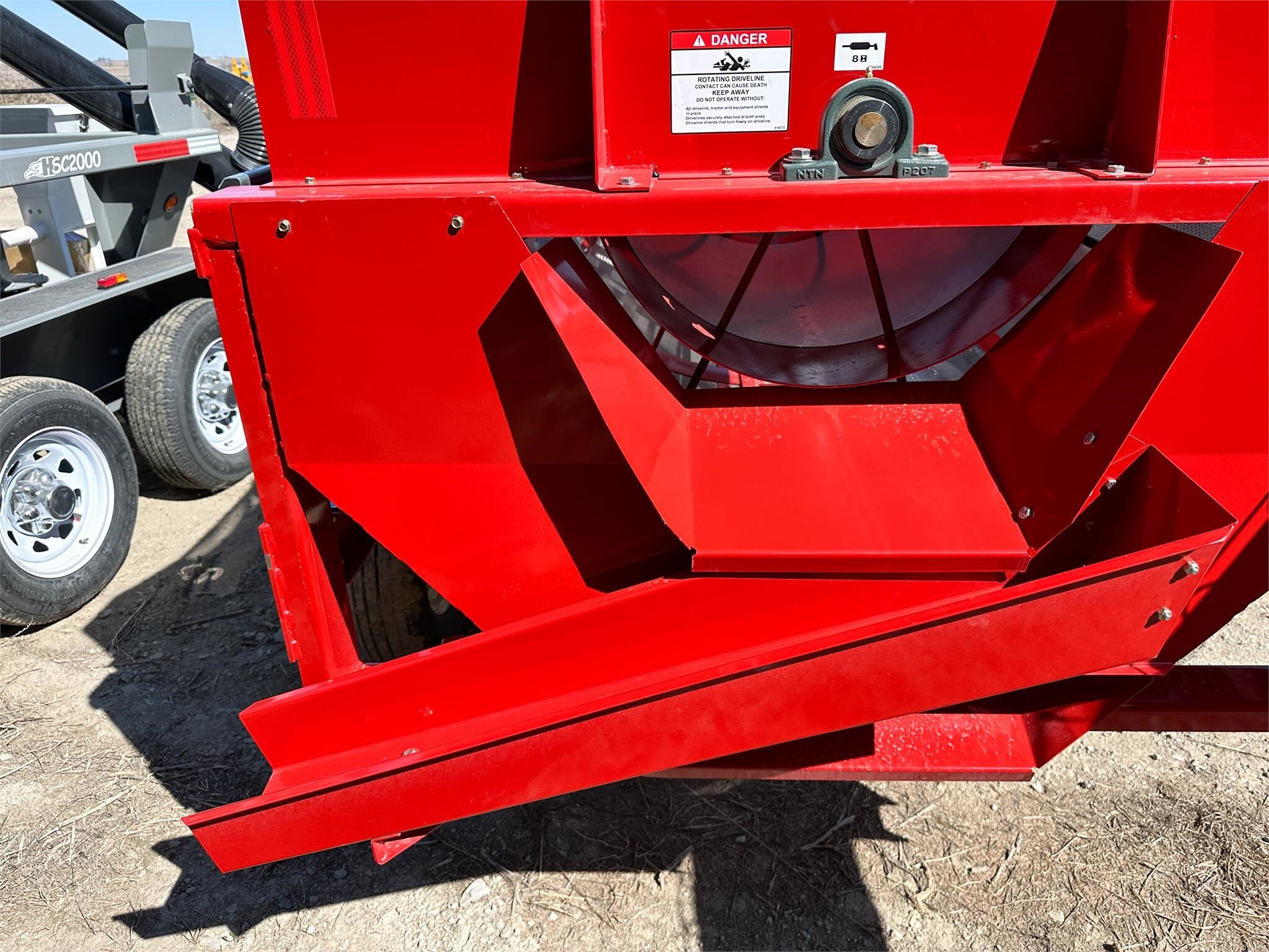 2026 Farm King Y482 Grain Cleaner