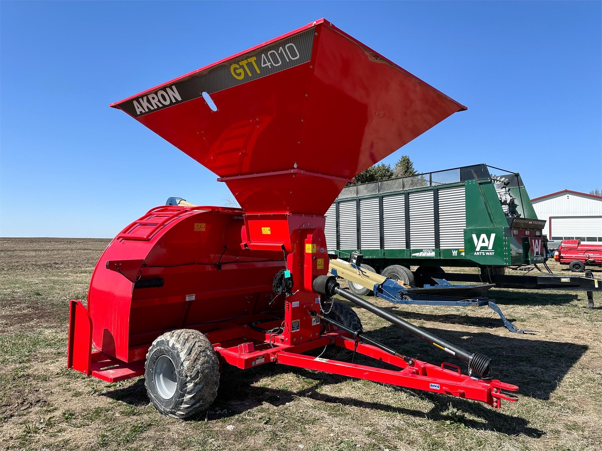 2026 Akron GTT5010 Grain Bagger