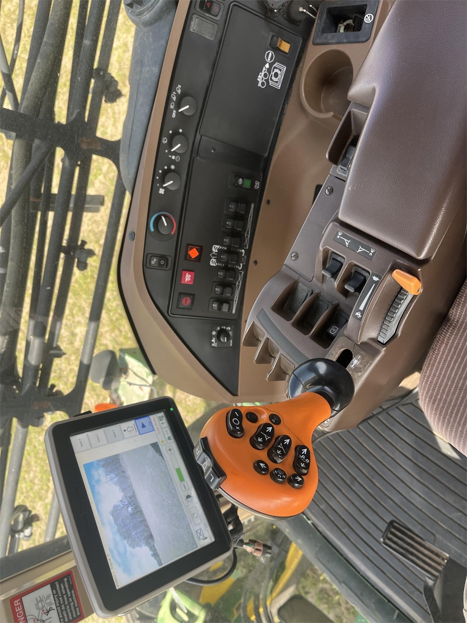 2013 John Deere 4730 Self-Propelled Sprayer