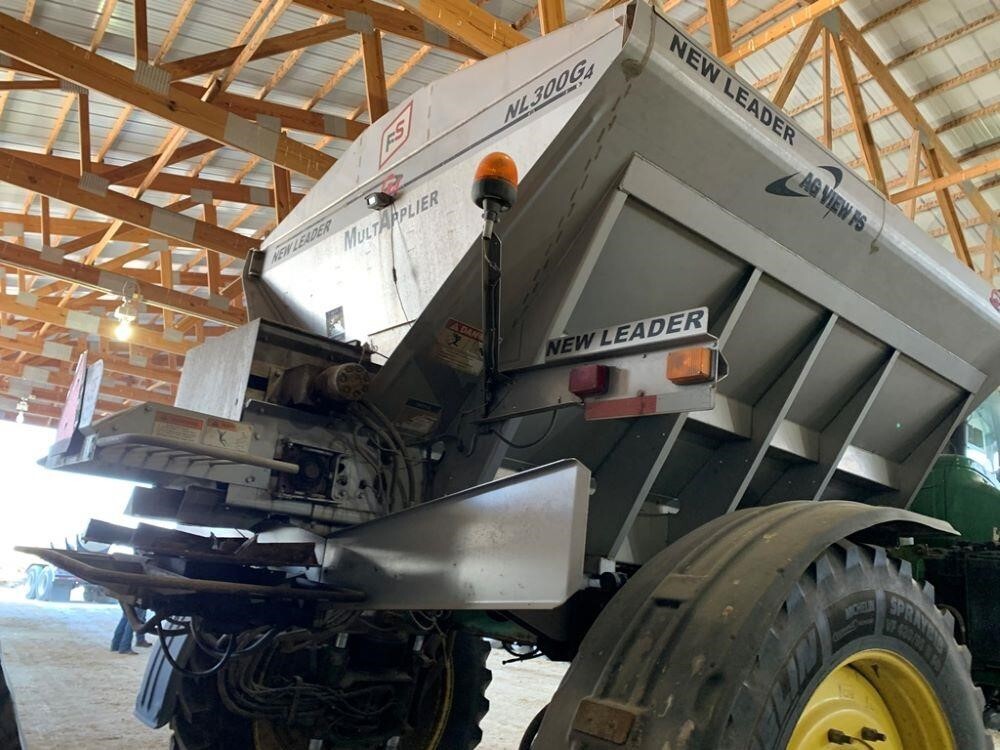 2016 John Deere R4045 Self-Propelled Sprayer