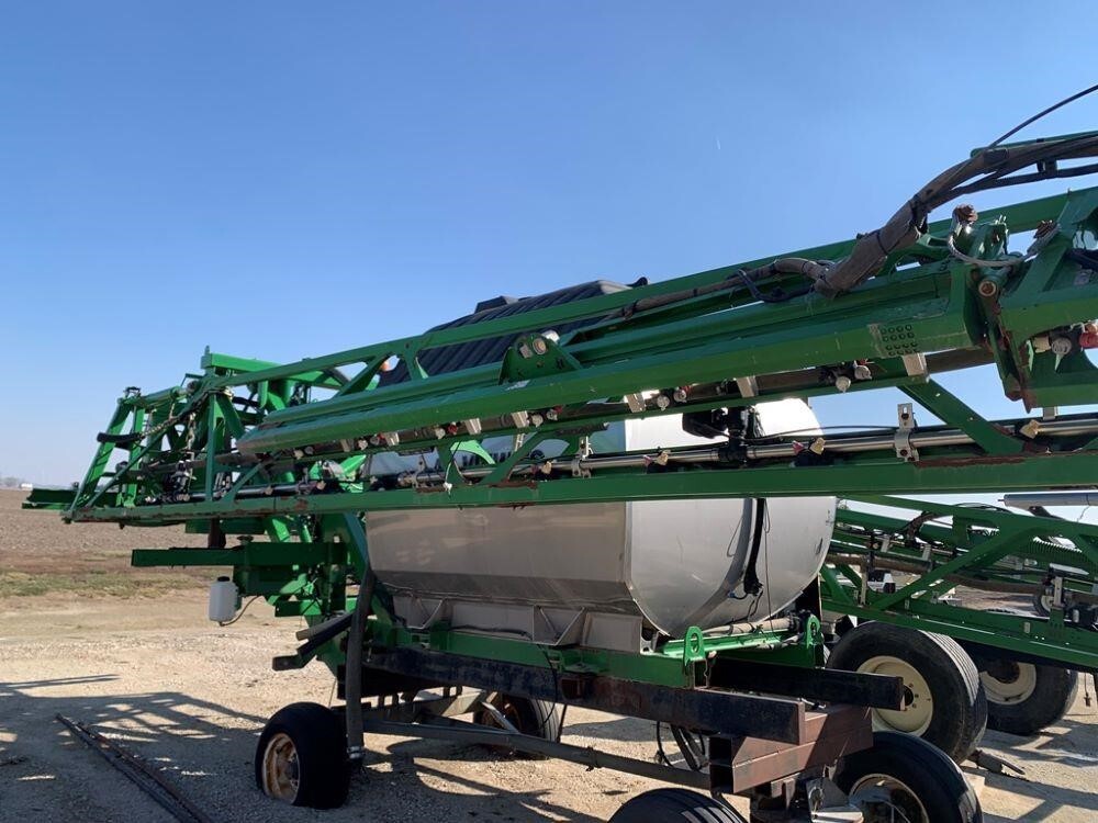 2016 John Deere R4045 Self-Propelled Sprayer