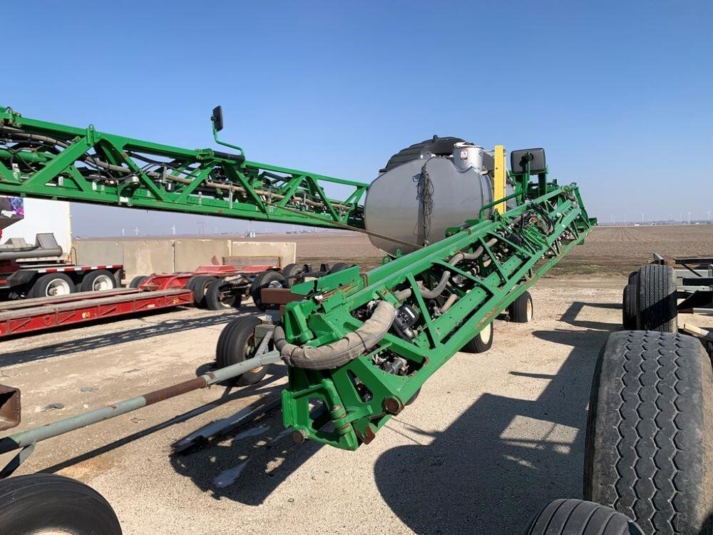 2016 John Deere R4045 Self-Propelled Sprayer