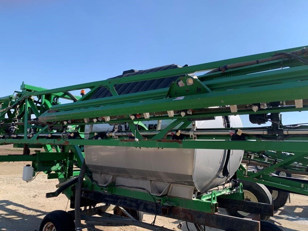 2016 John Deere R4045 Self-Propelled Sprayer