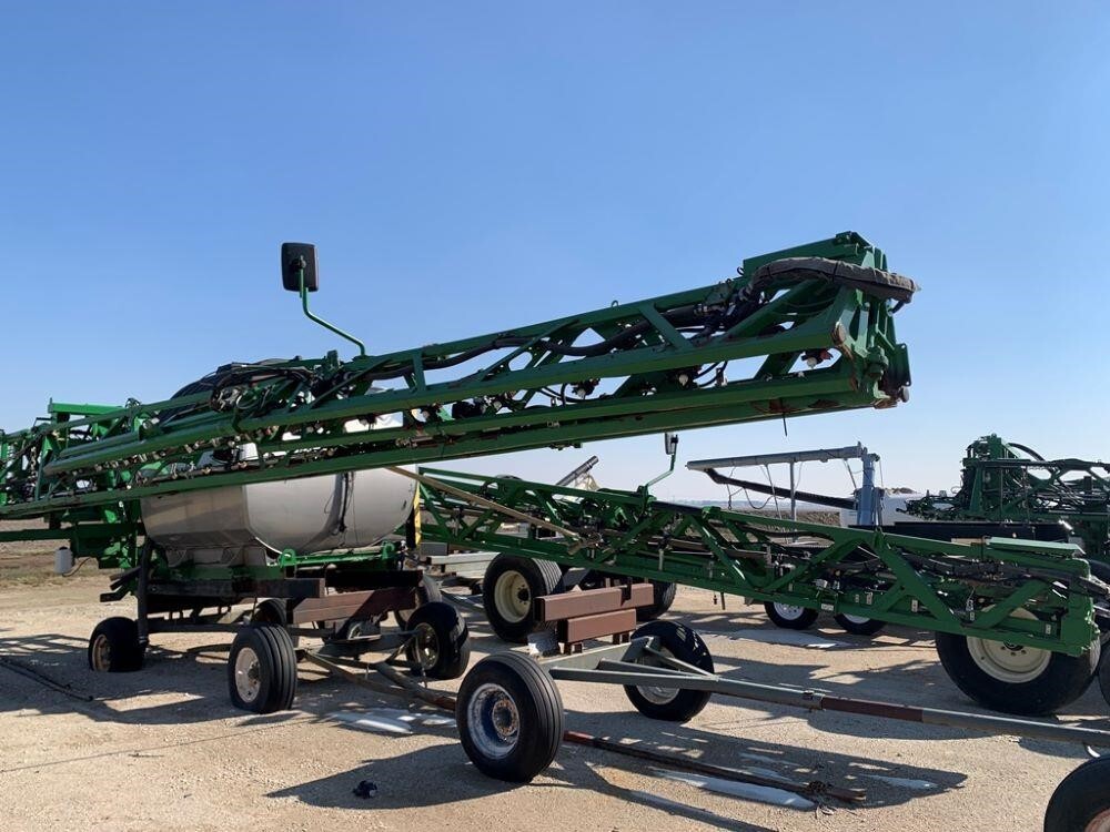 2016 John Deere R4045 Self-Propelled Sprayer