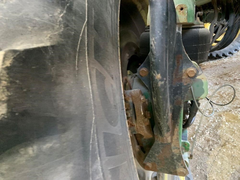 2016 John Deere R4045 Self-Propelled Sprayer
