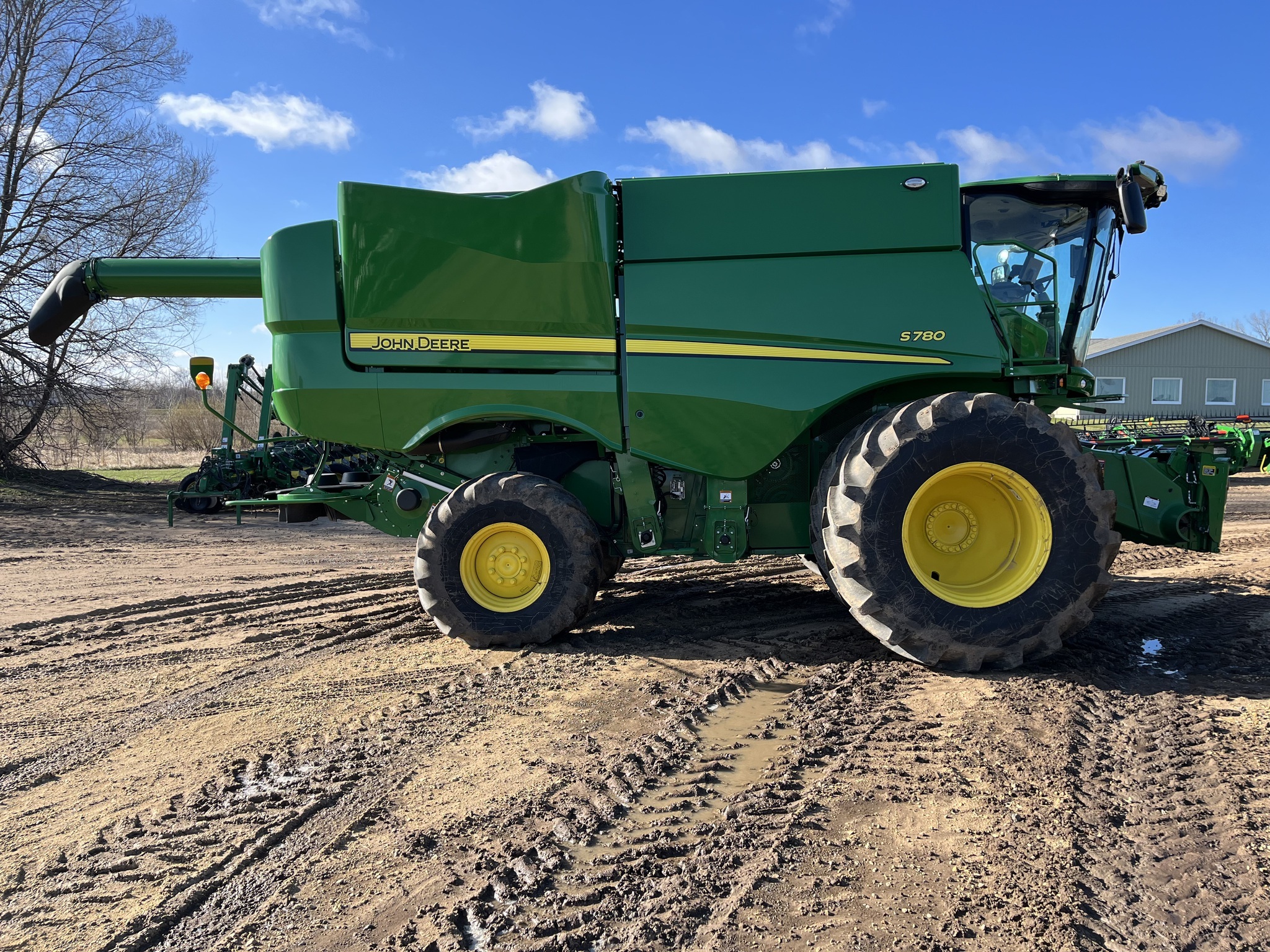 2023 John Deere S780 Combine