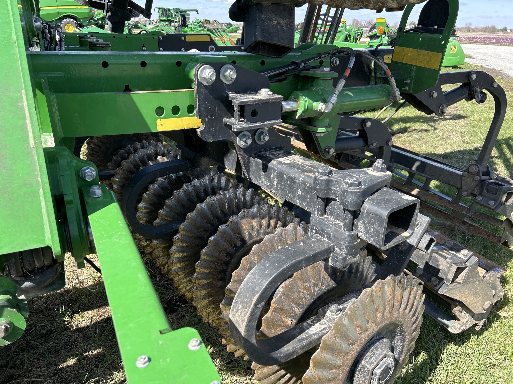 2022 John Deere 2660VT Vertical Tillage