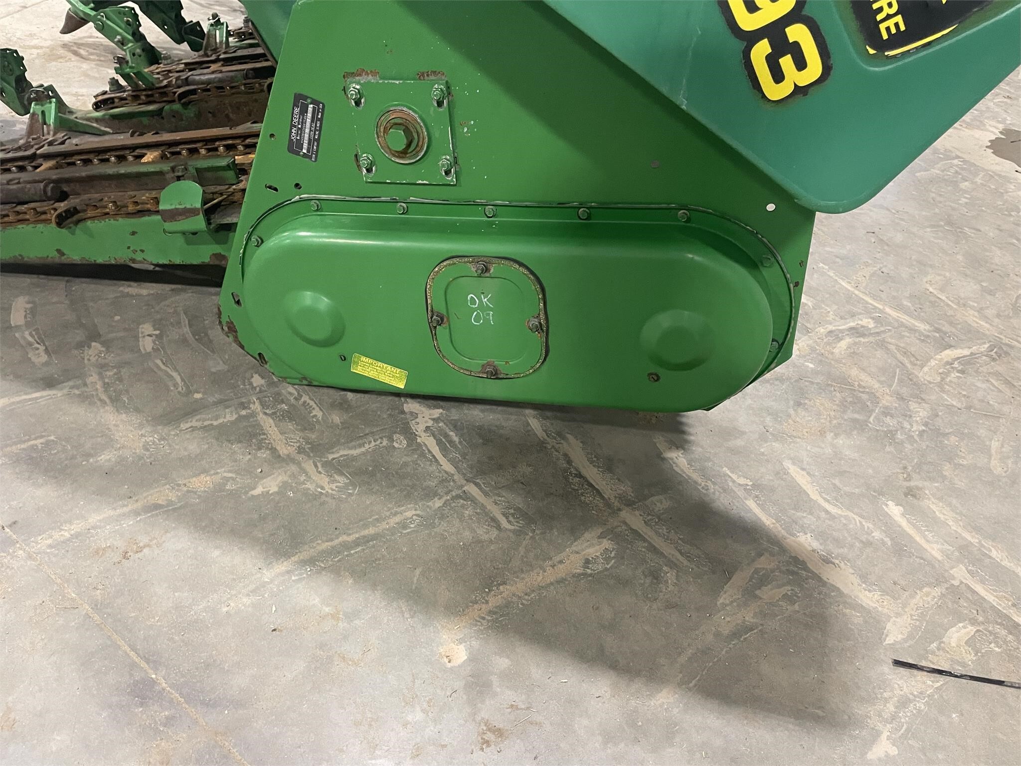 John Deere 693 Corn Head 7,850 Machinery Pete