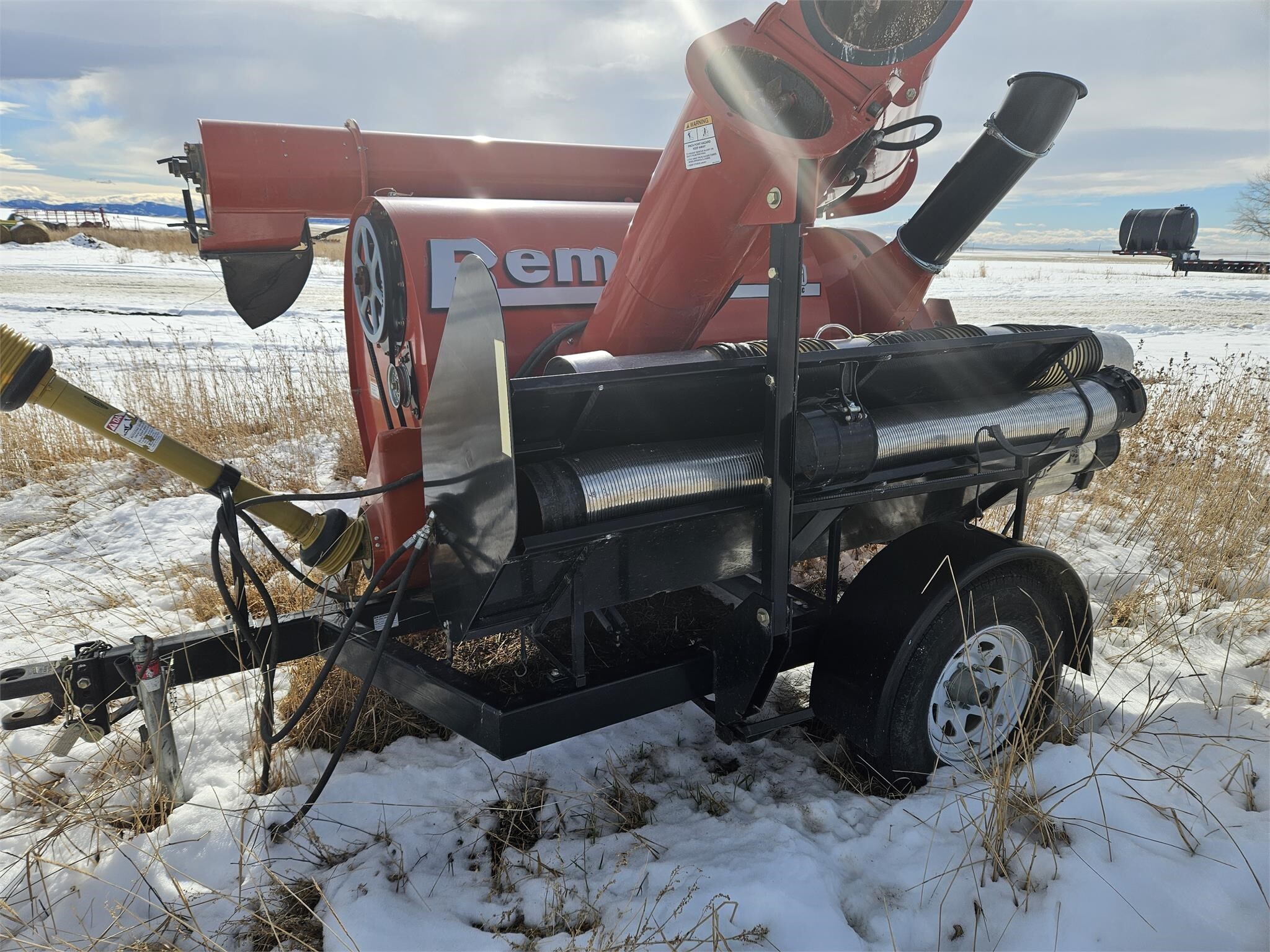 Rem 3700 Grain Vac 17,900 Machinery Pete