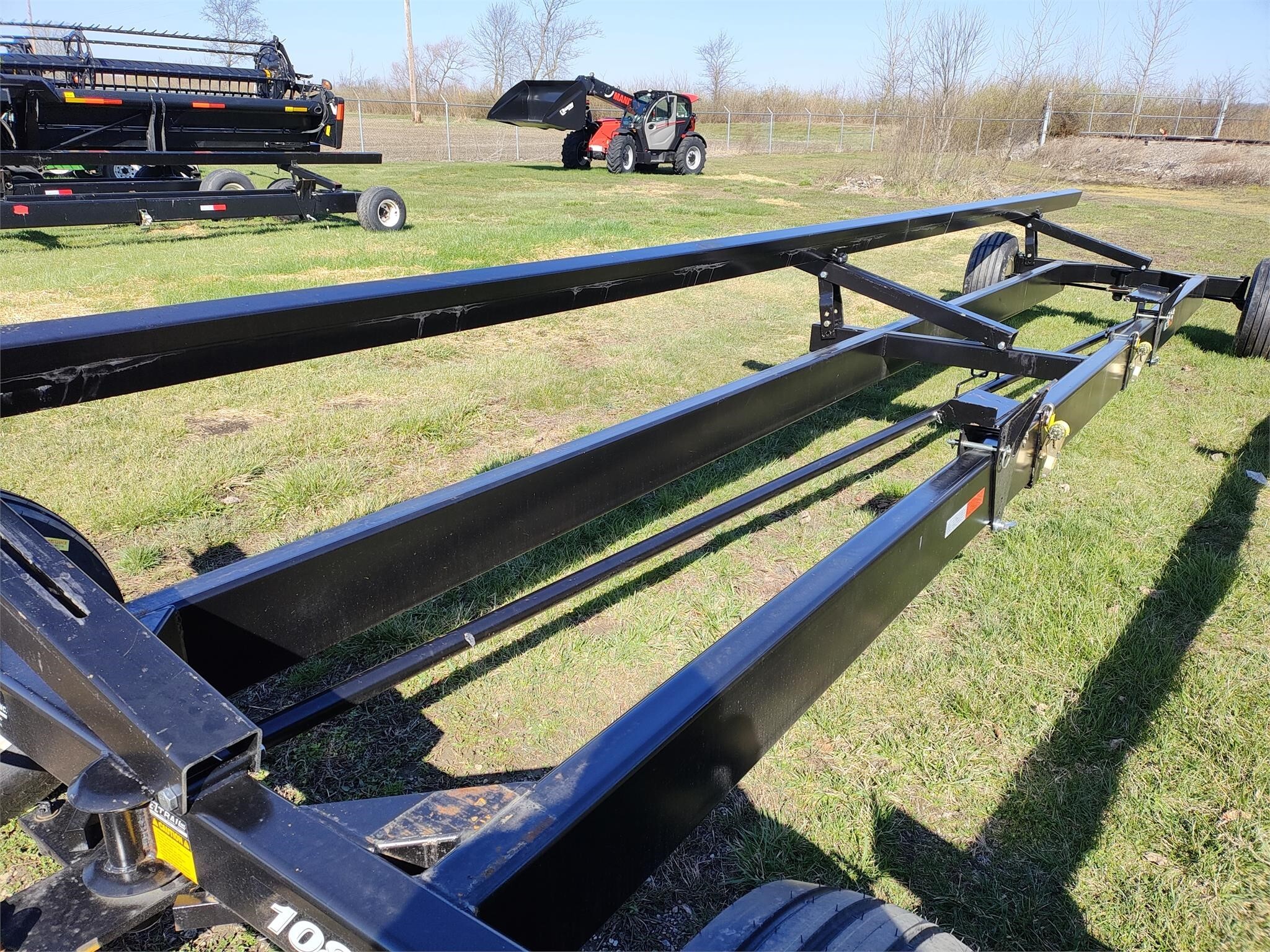  E-Z Trail 1084AWS Header Trailer