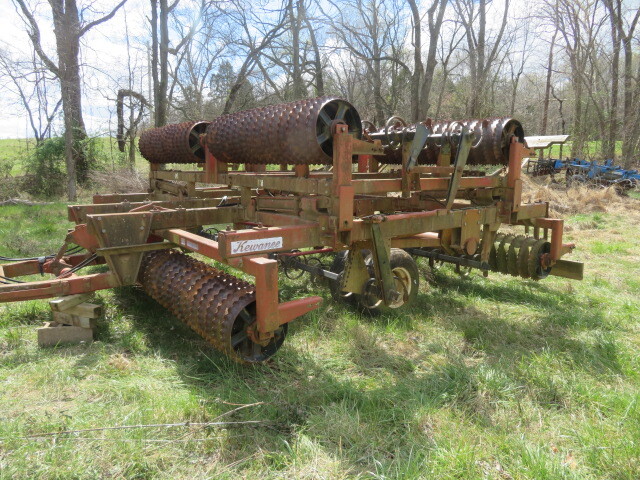  Kewanee 1501 Mulchers / Cultipacker
