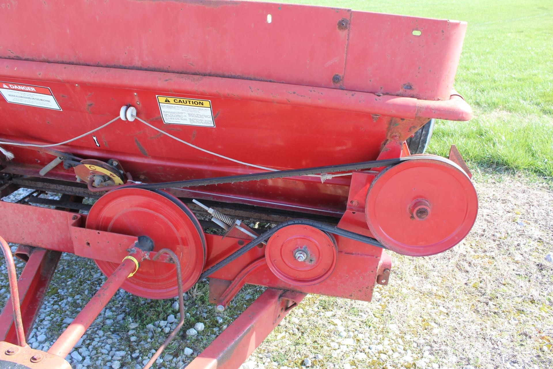 1997 New Holland 165 Manure Spreader