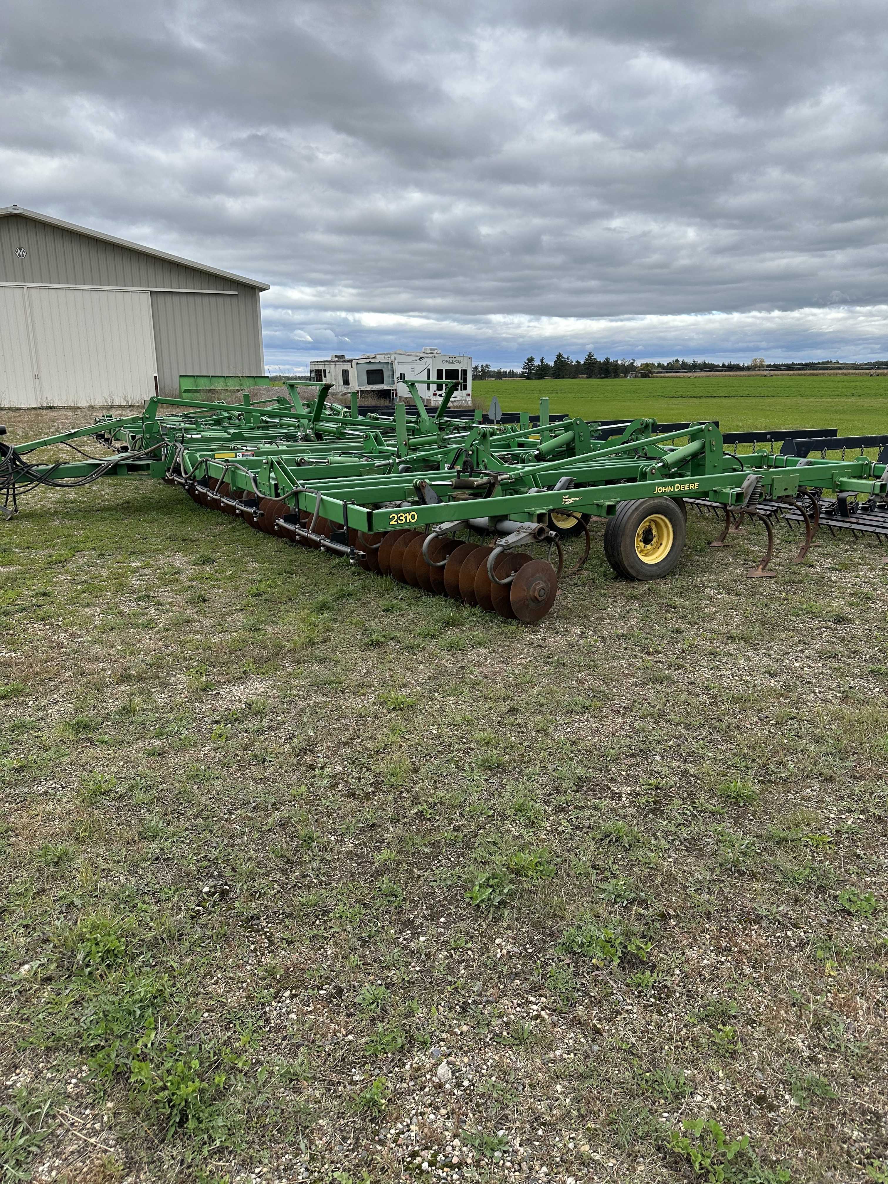 2009 John Deere 2310 Soil Finisher