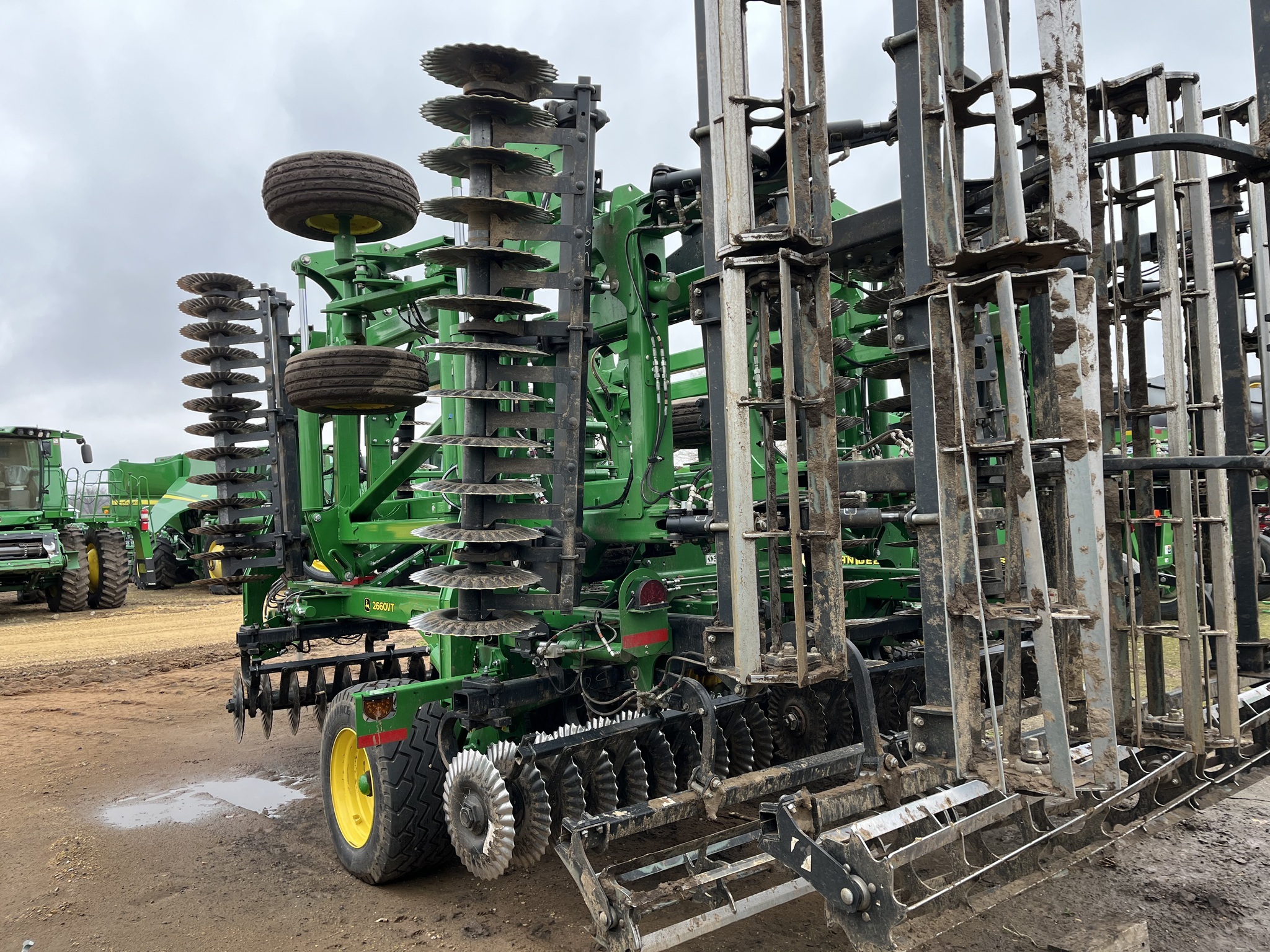 2022 John Deere 2660 Vertical Tillage