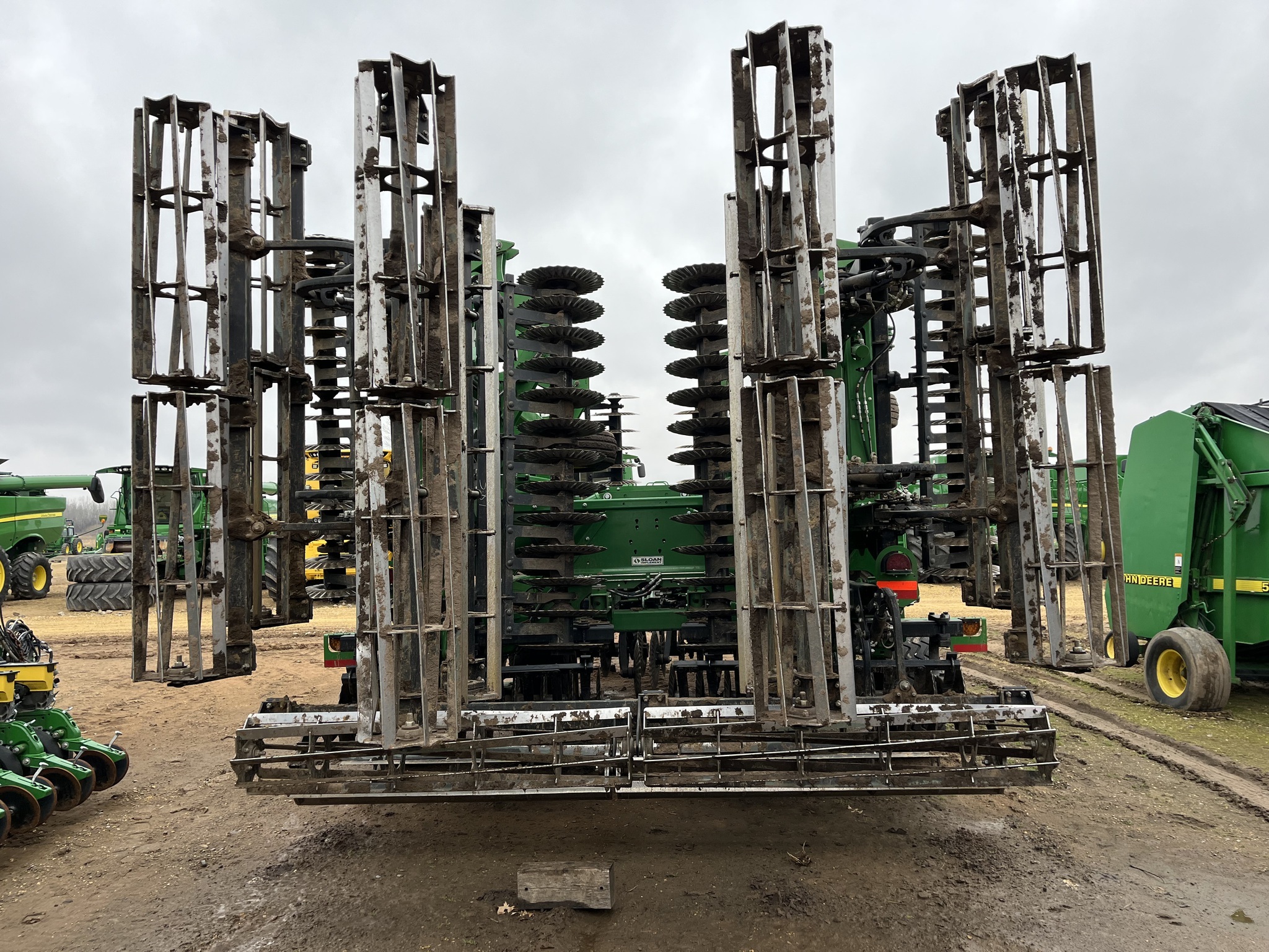 2022 John Deere 2660 Vertical Tillage