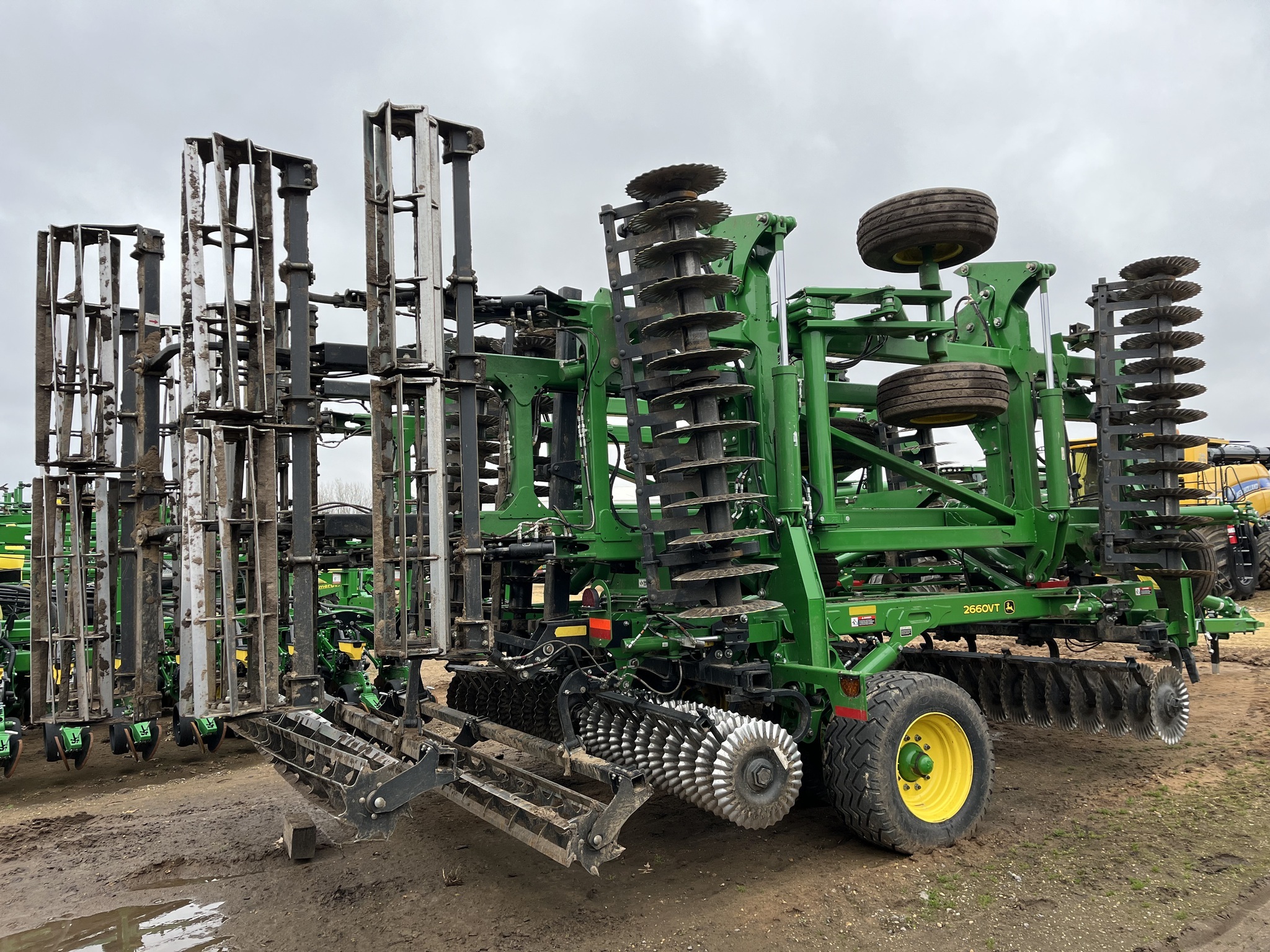 2022 John Deere 2660 Vertical Tillage