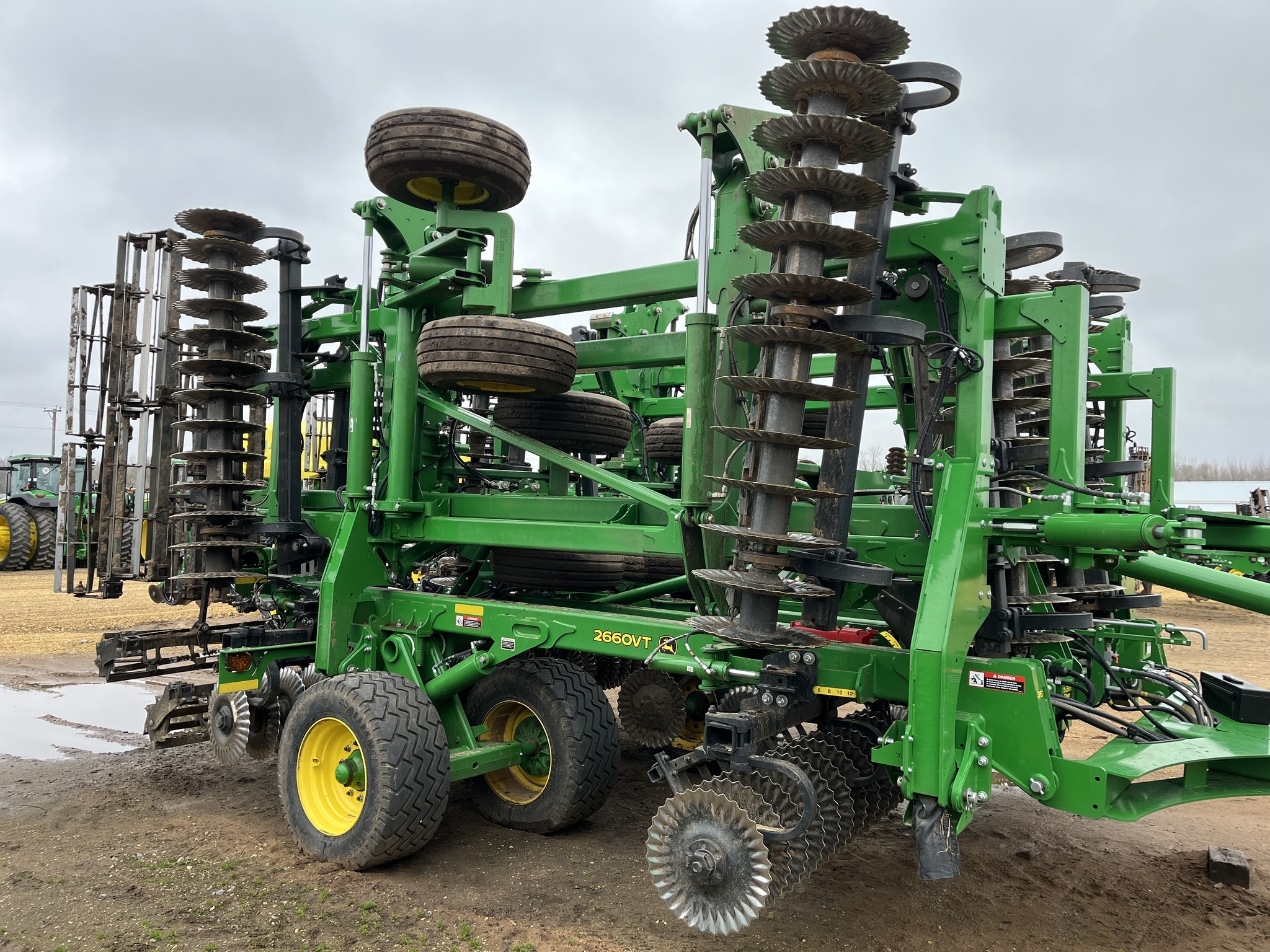 2022 John Deere 2660 Vertical Tillage
