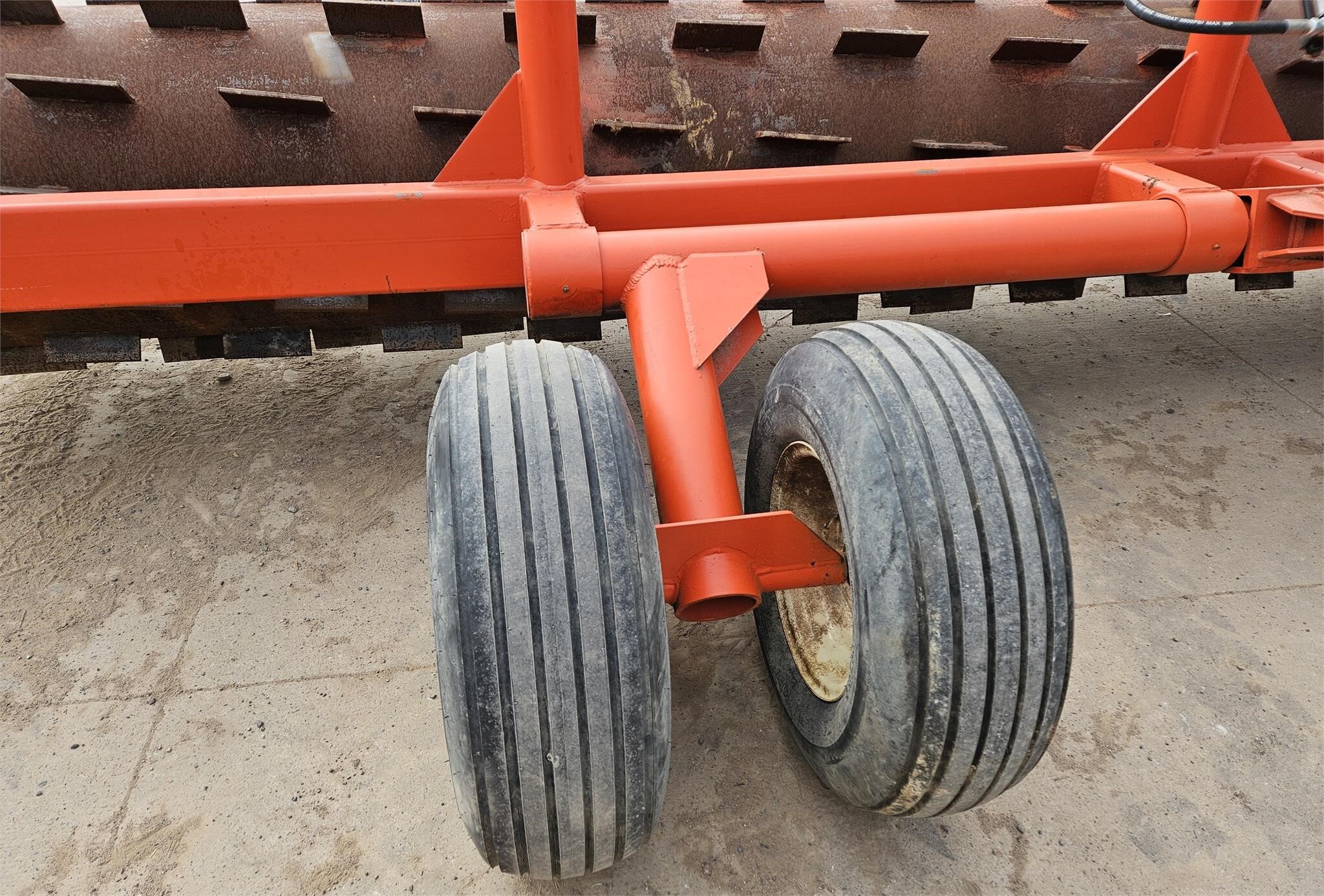  Fair Oaks LR20 Land Roller