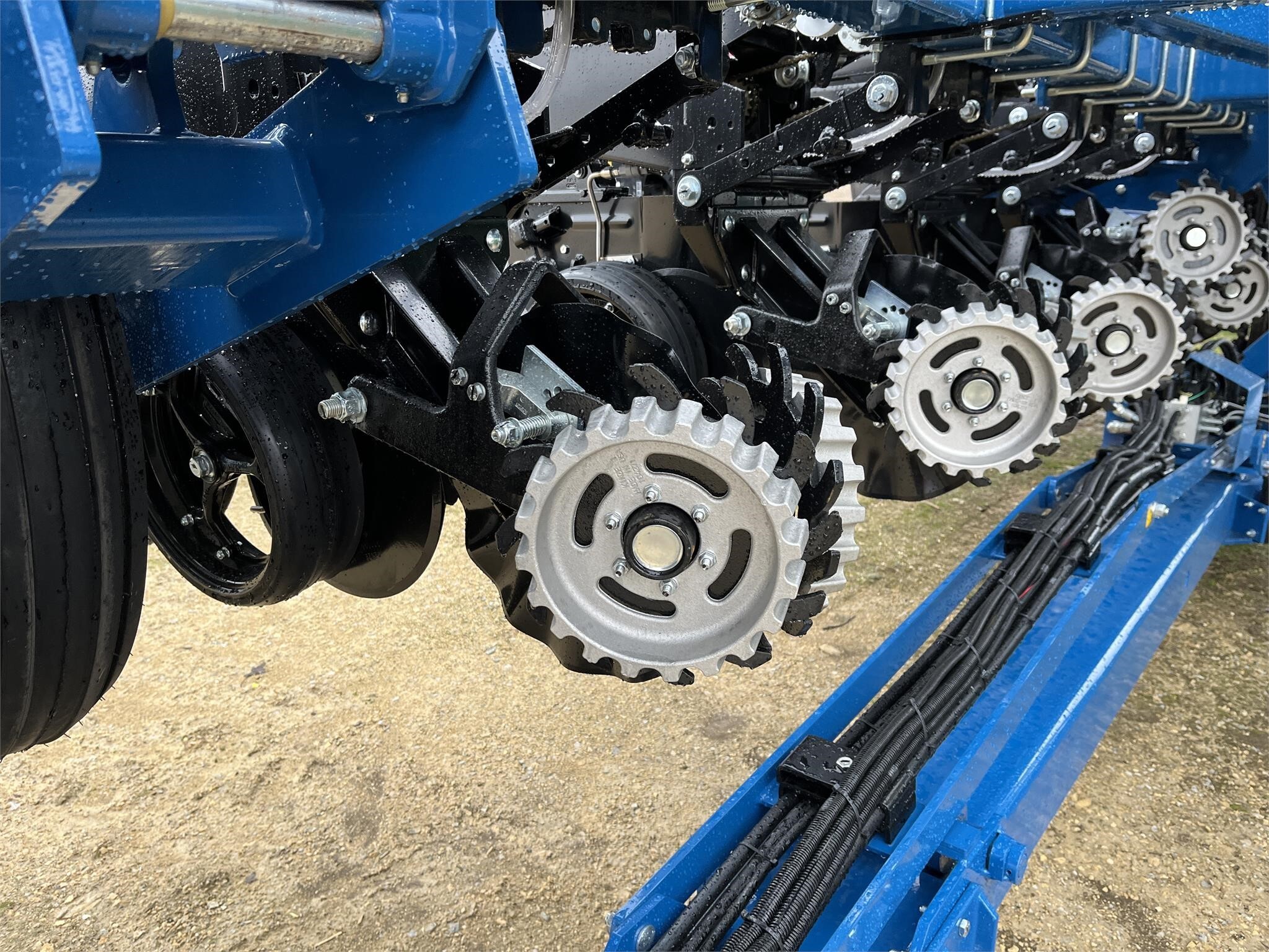 2024 Kinze 3605 Planter