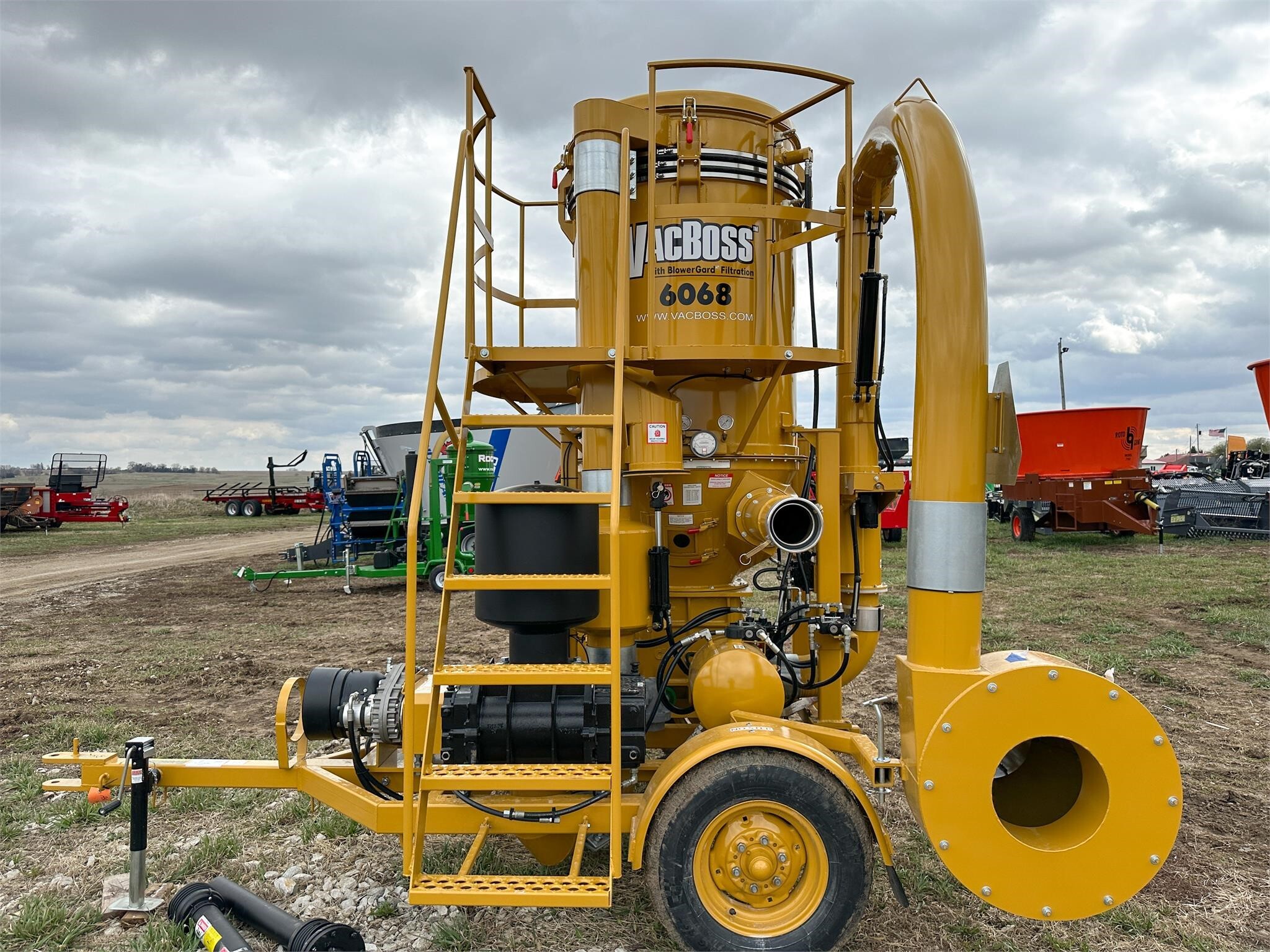 2026 VAC BOSS 6068 Grain Vac