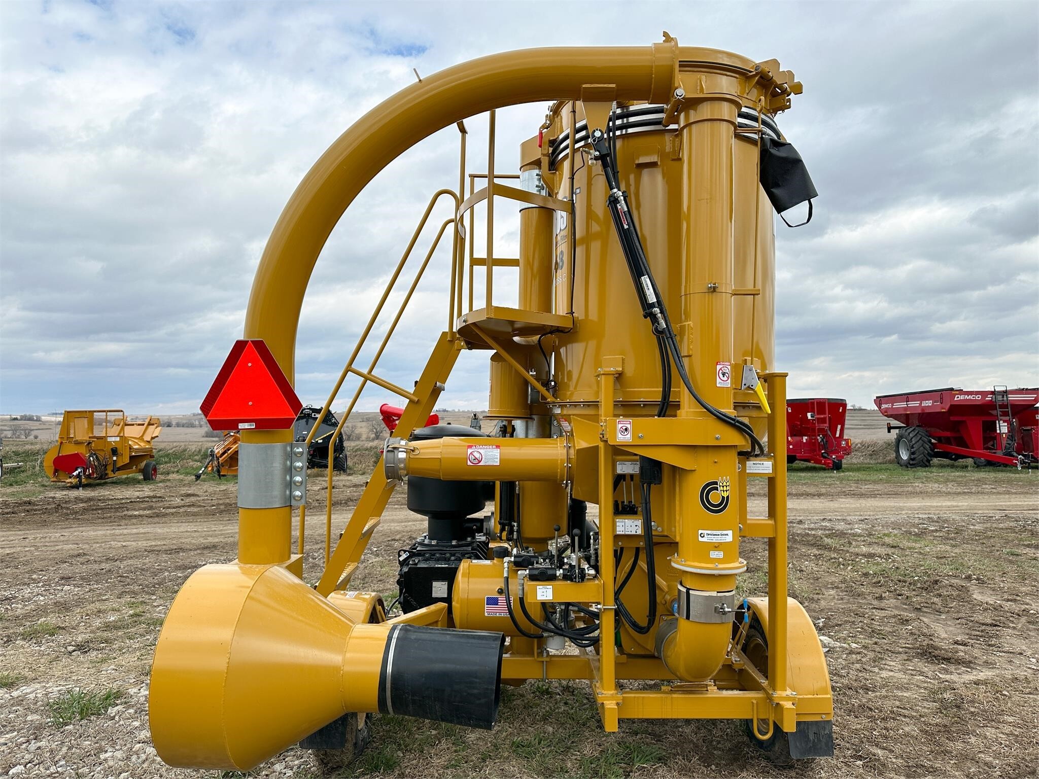 2026 VAC BOSS 6068 Grain Vac