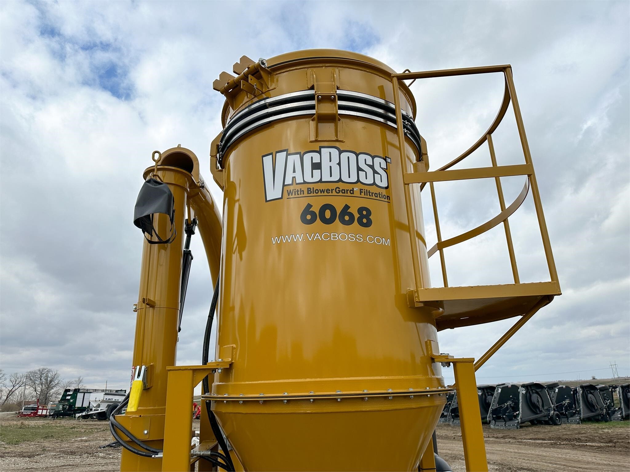 2026 VAC BOSS 6068 Grain Vac