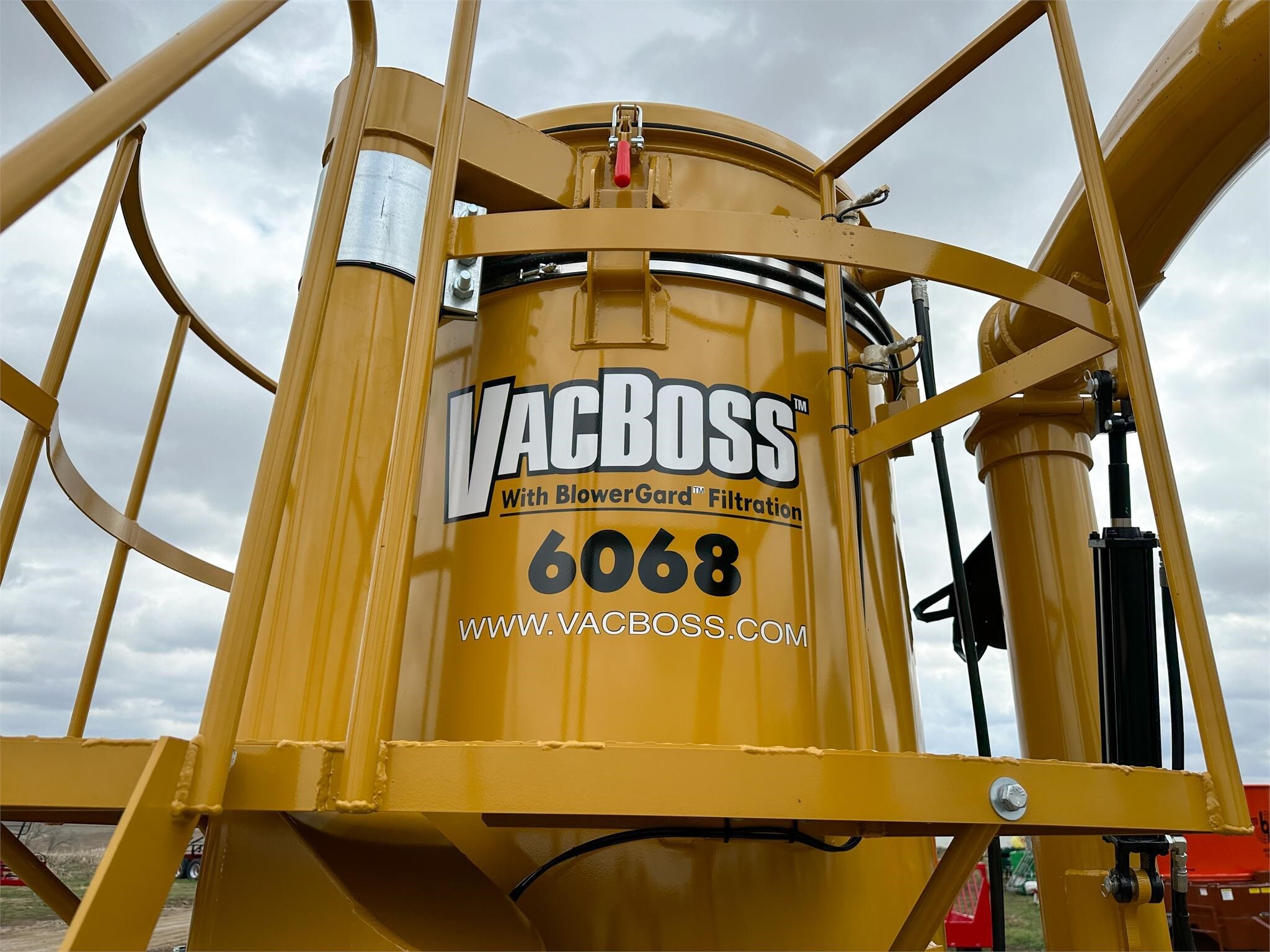 2026 VAC BOSS 6068 Grain Vac