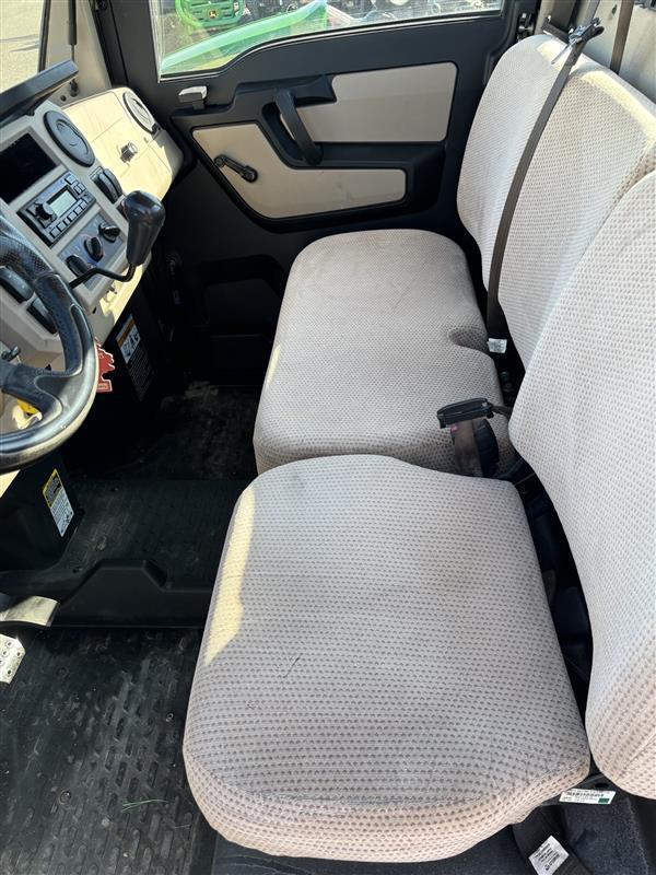 2019 John Deere XUV835R ATVs and Utility Vehicle