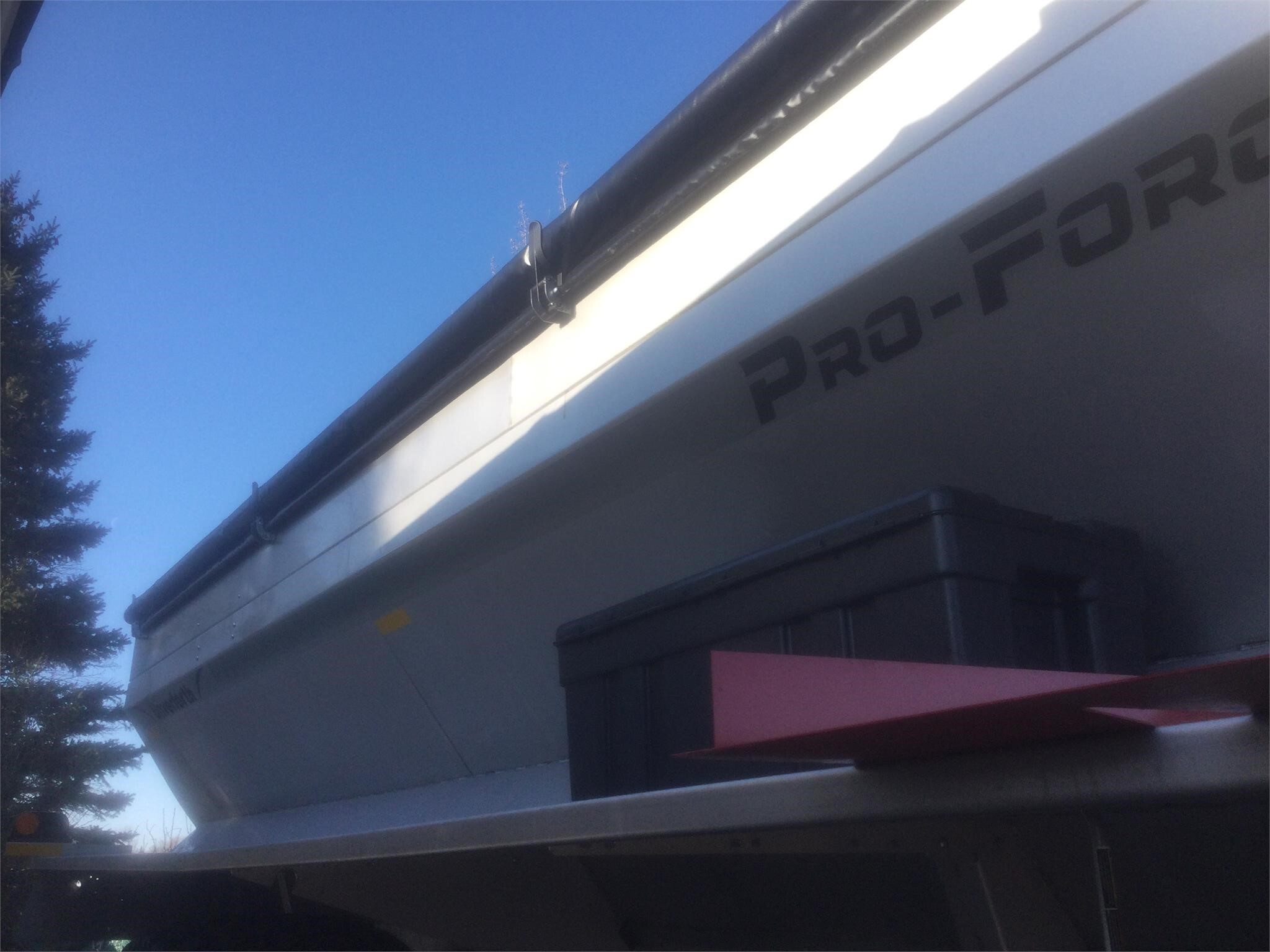 2024 Unverferth PRO-FORCE 2250 Pull-Type Fertilizer Spreader