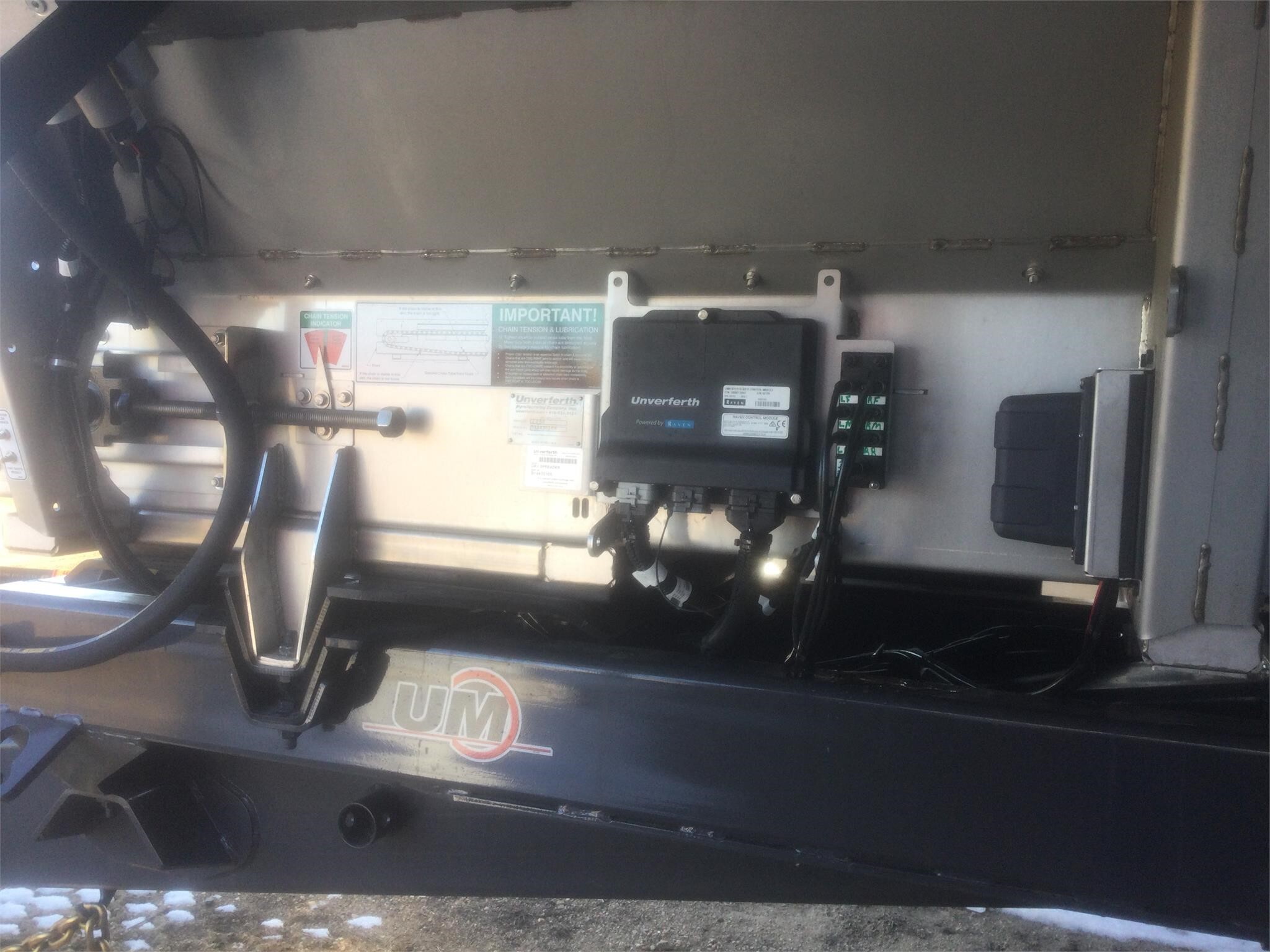 2024 Unverferth PRO-FORCE 2250 Pull-Type Fertilizer Spreader