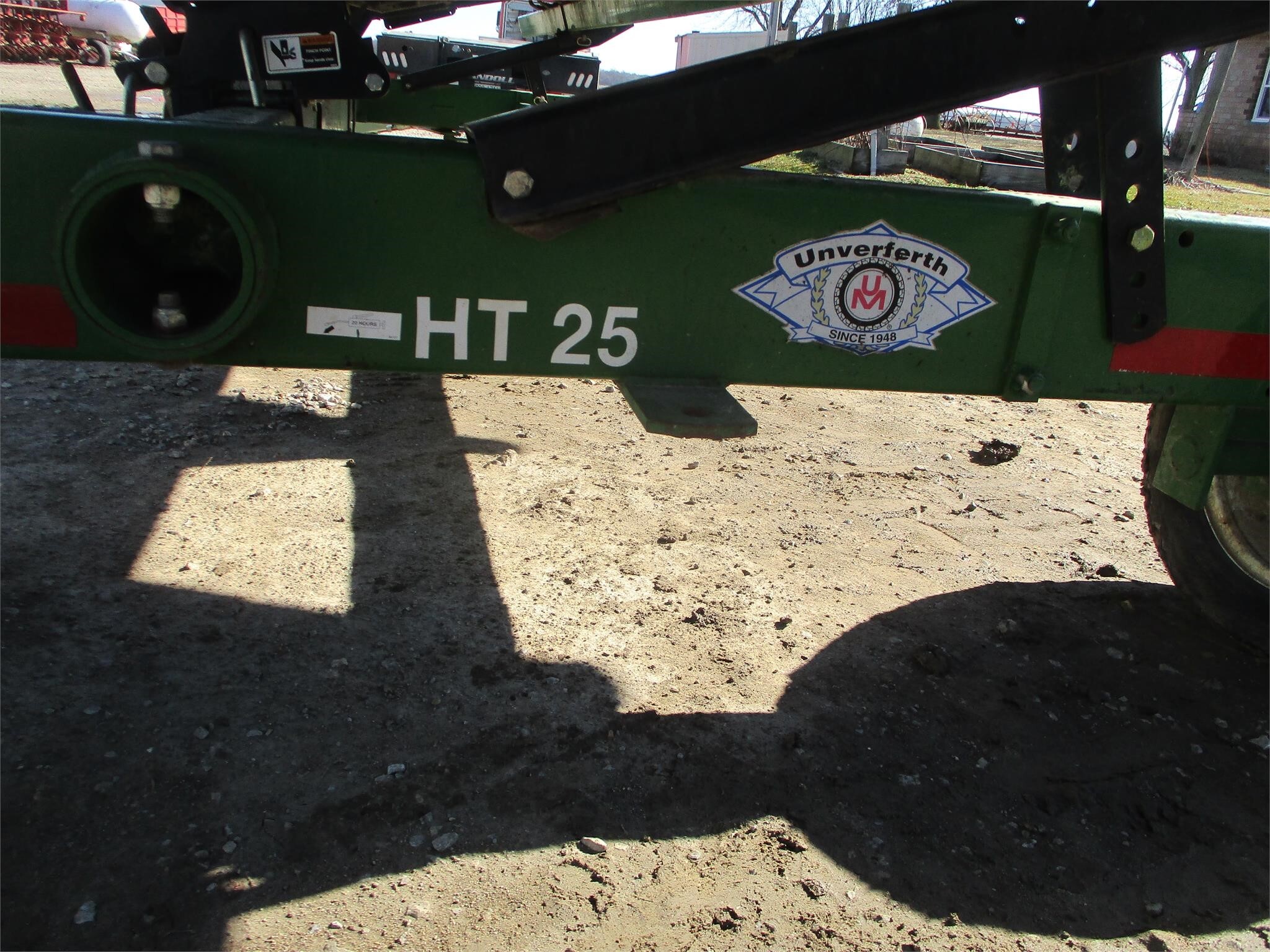  Unverferth HT25 Header Trailer