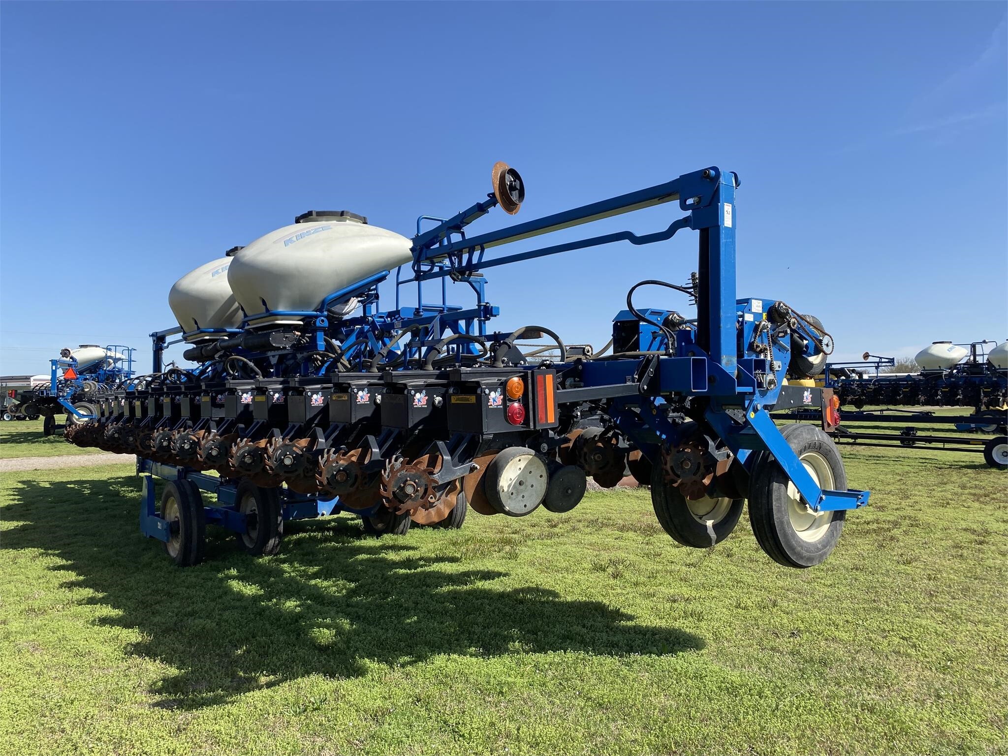 2014 Kinze 3600 ASD Planter