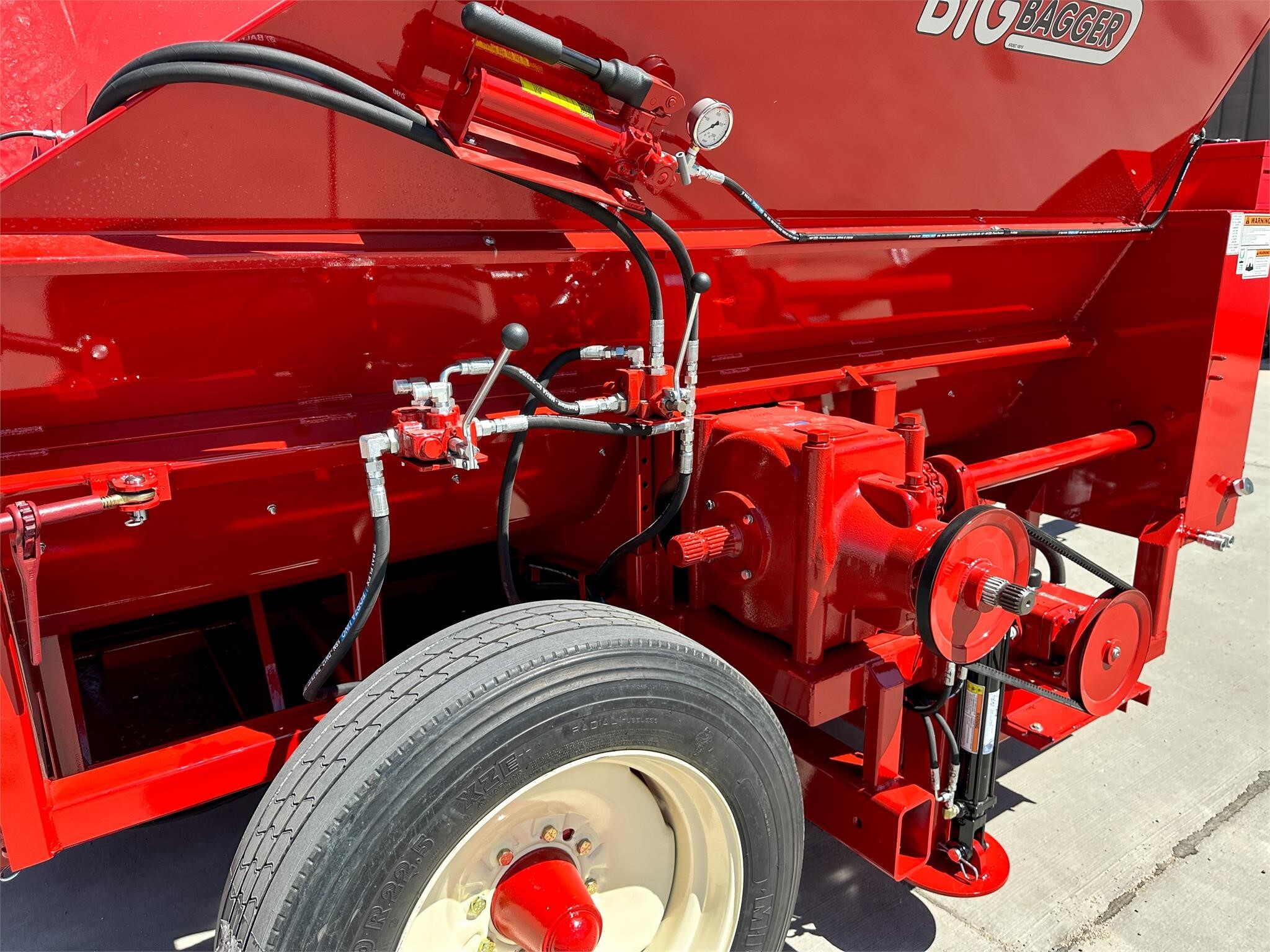 2026 Kelly Ryan 10FT Centerline Bale Wrapper