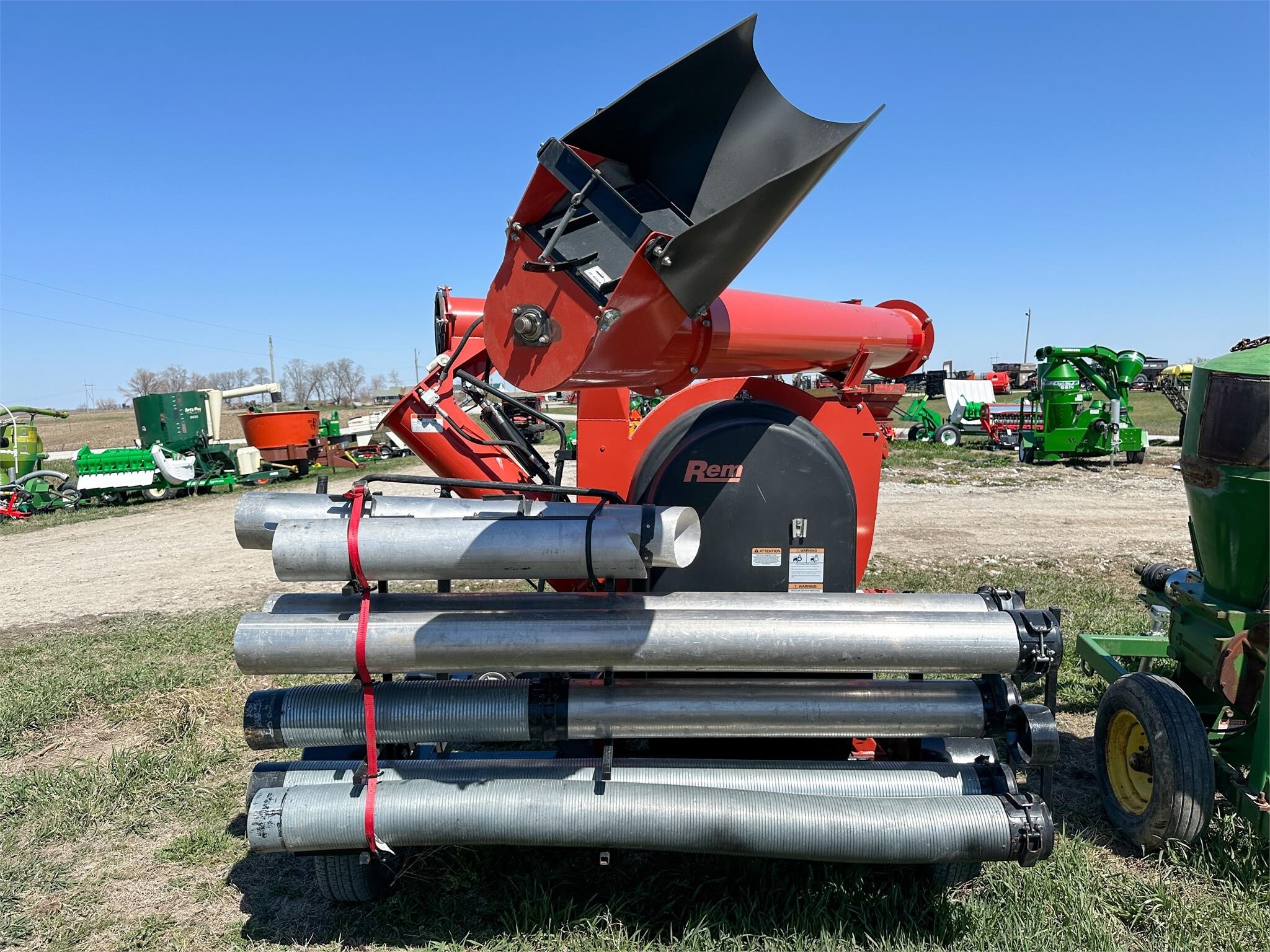 2011 Rem 2700 Grain Vac