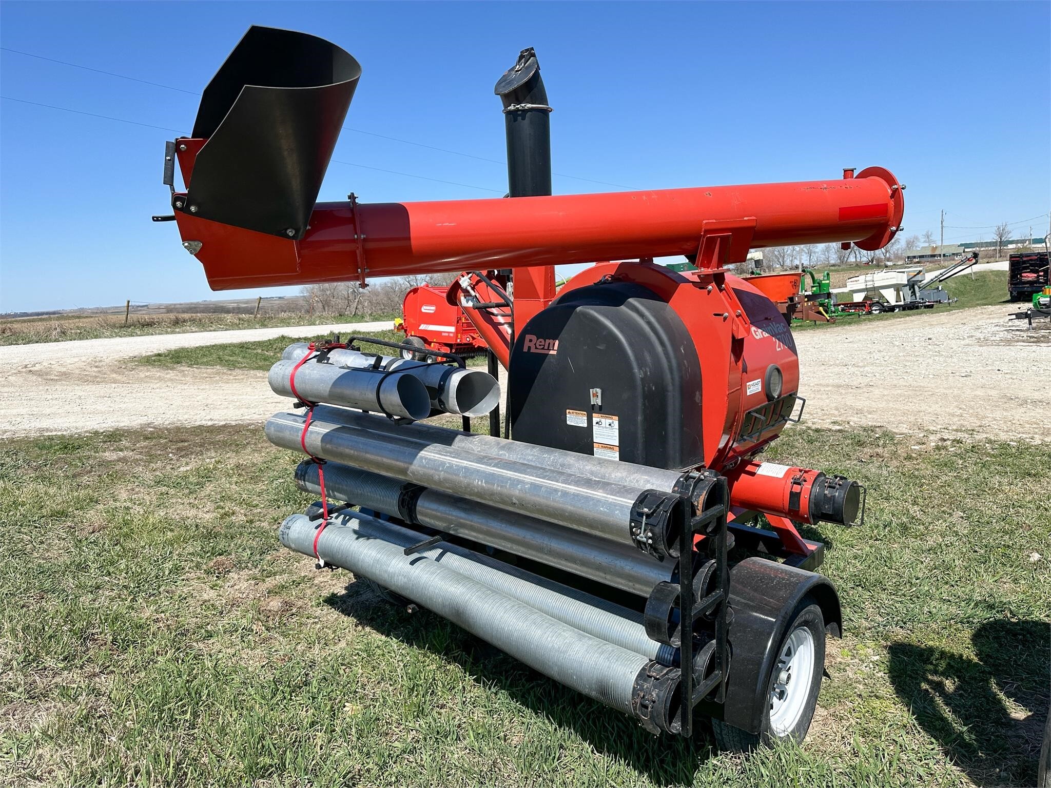 2011 Rem 2700 Grain Vac