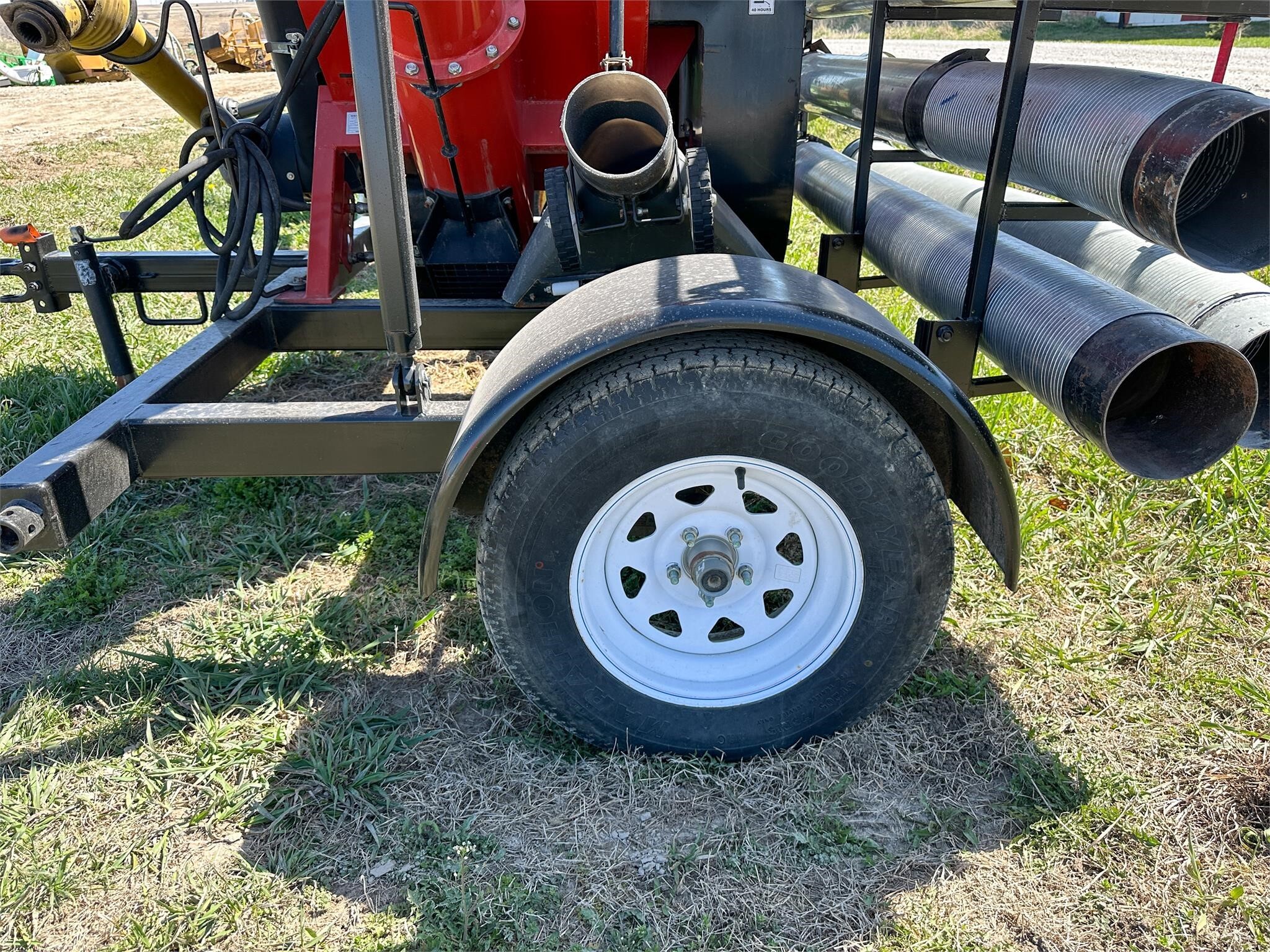 2011 Rem 2700 Grain Vac