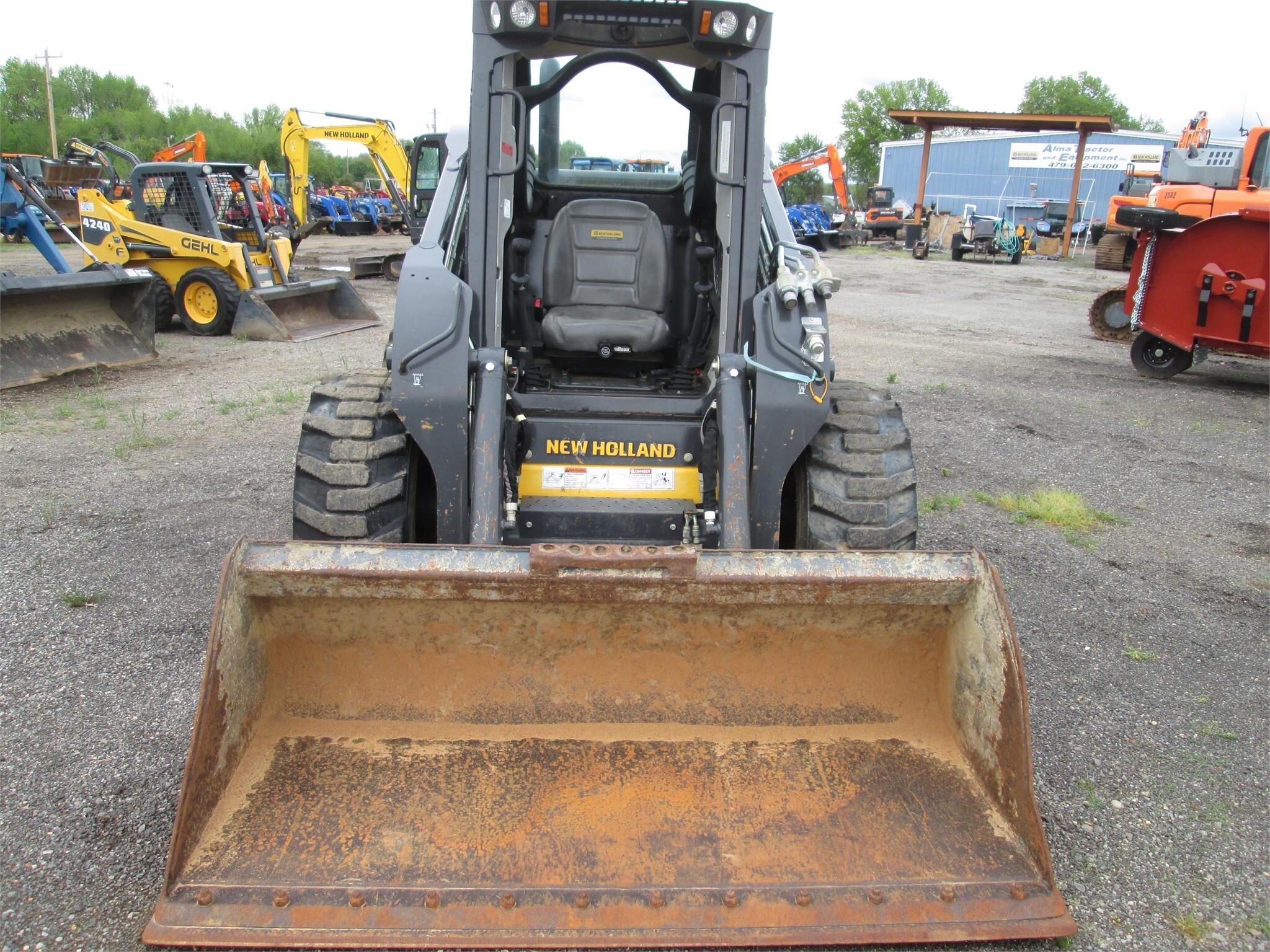 2021 New Holland L334 Skid Steer