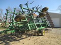  John Deere 980 Field Cultivator