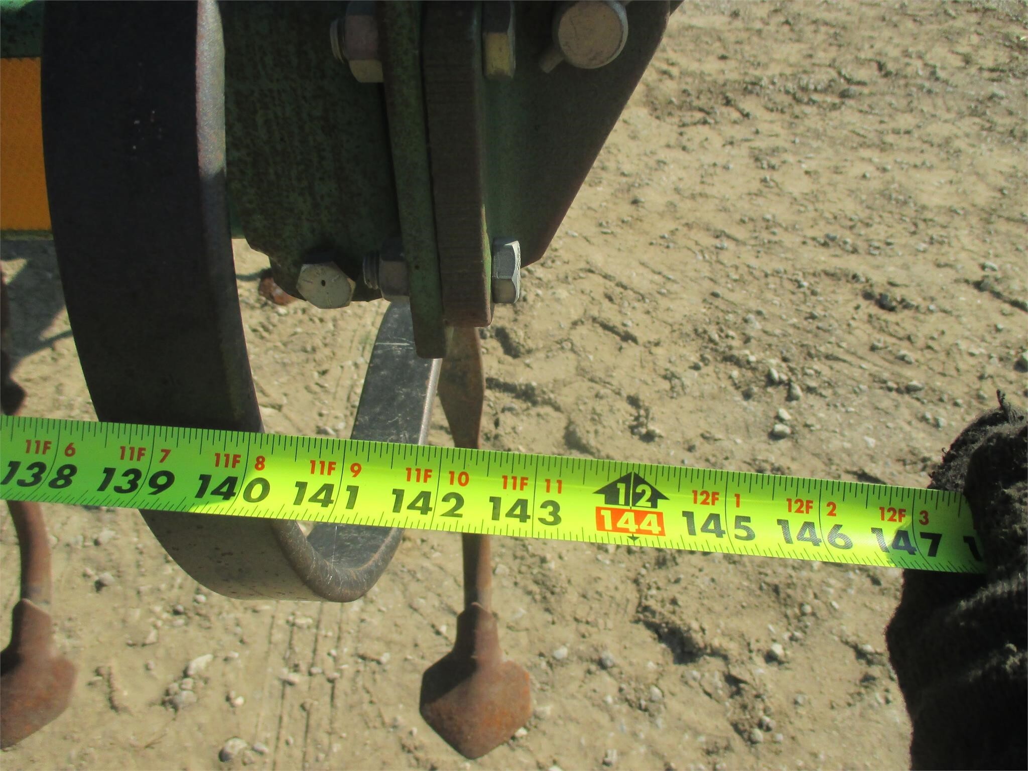  John Deere 980 Field Cultivator