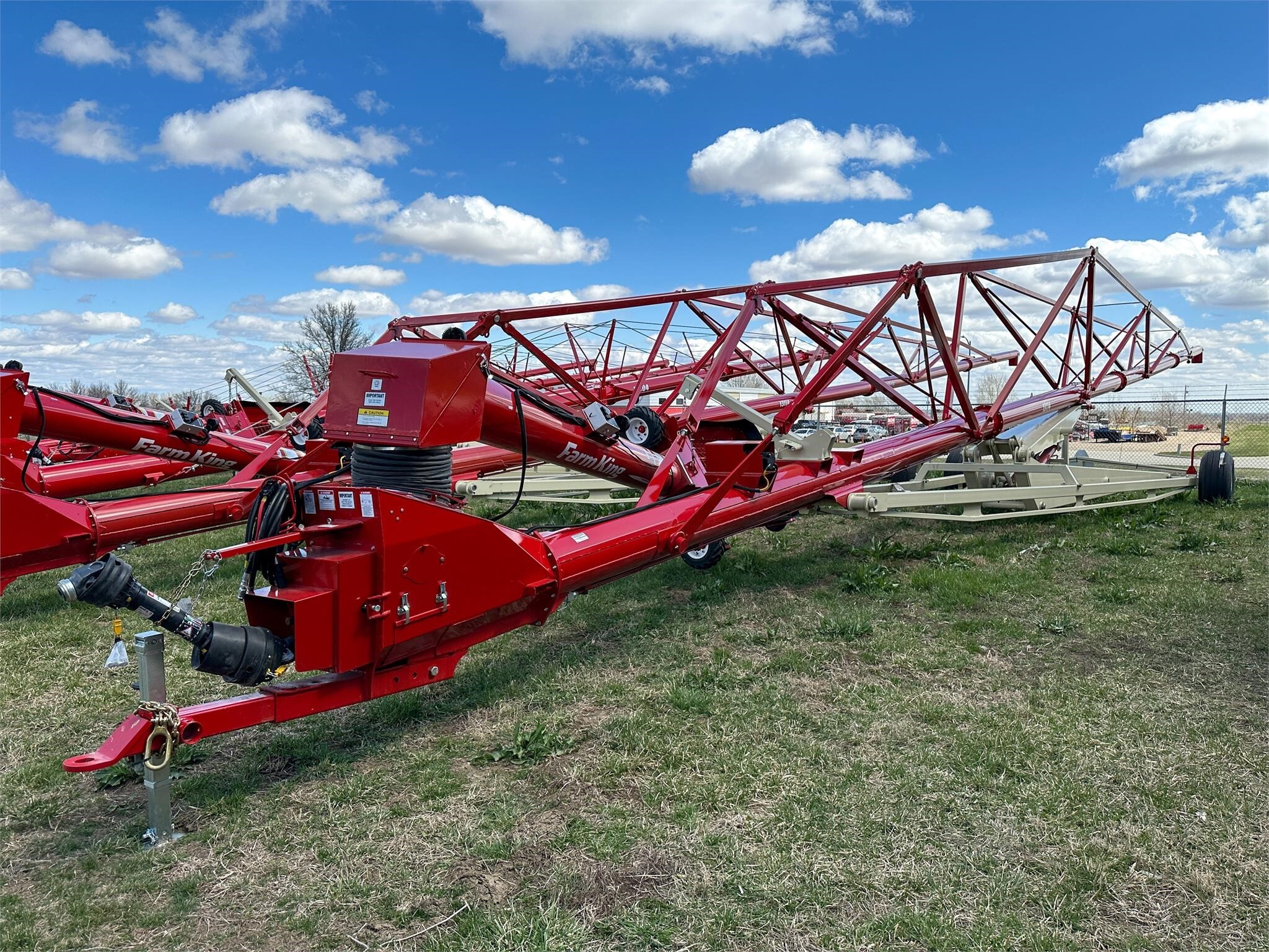 2026 Farm King 13114 Augers and Conveyor - $61,481 | Machinery Pete
